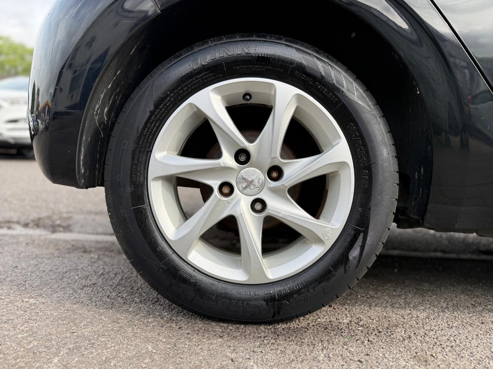Peugeot 208 view 55