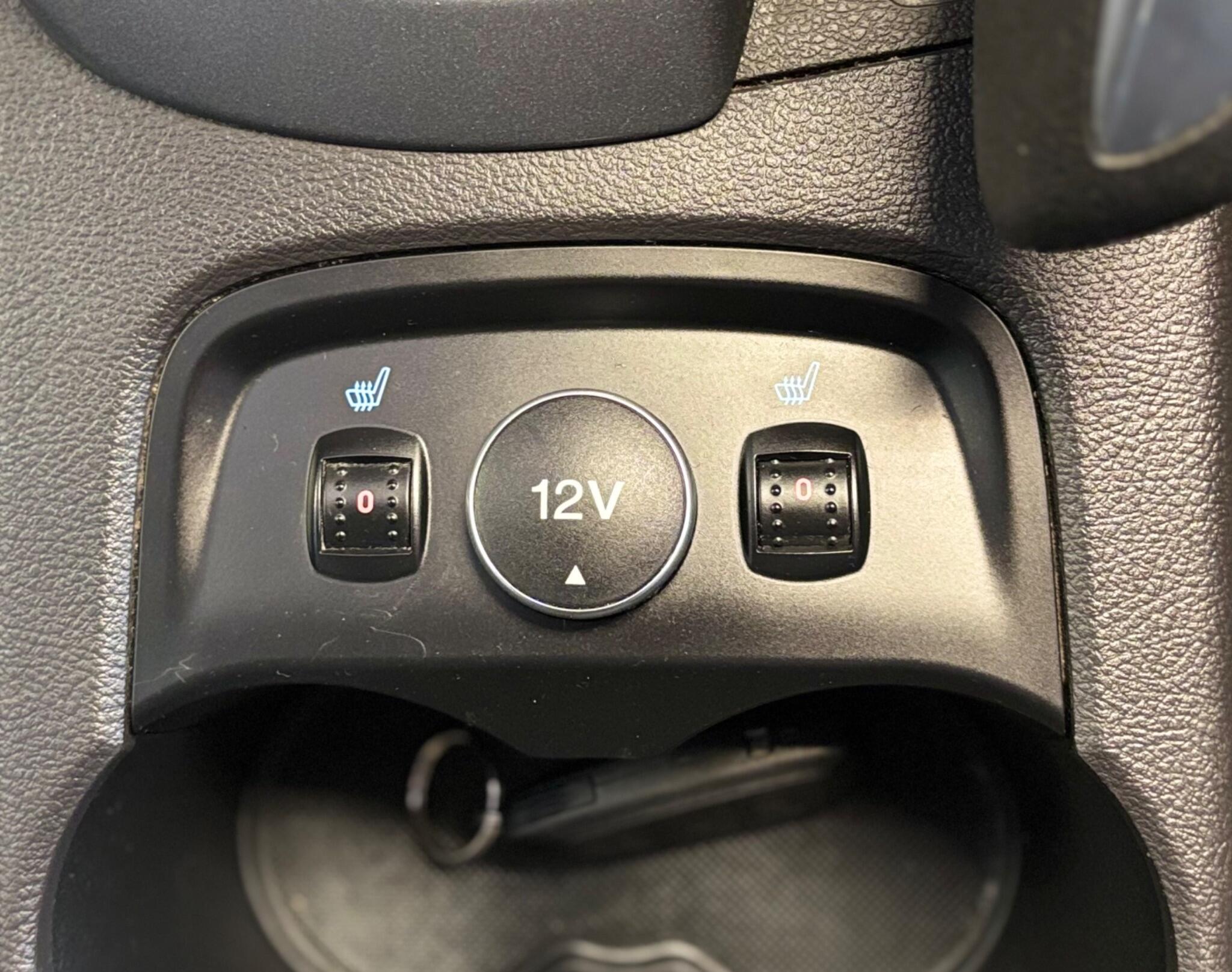 Ford Focus view 15