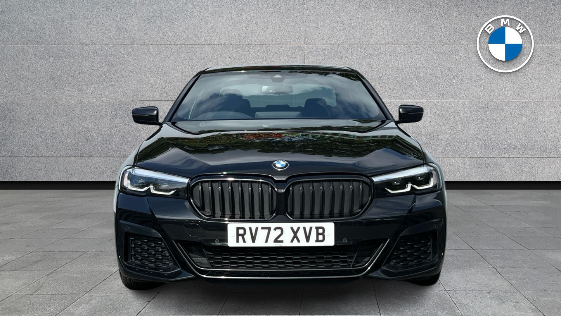 BMW 5 Series view 17