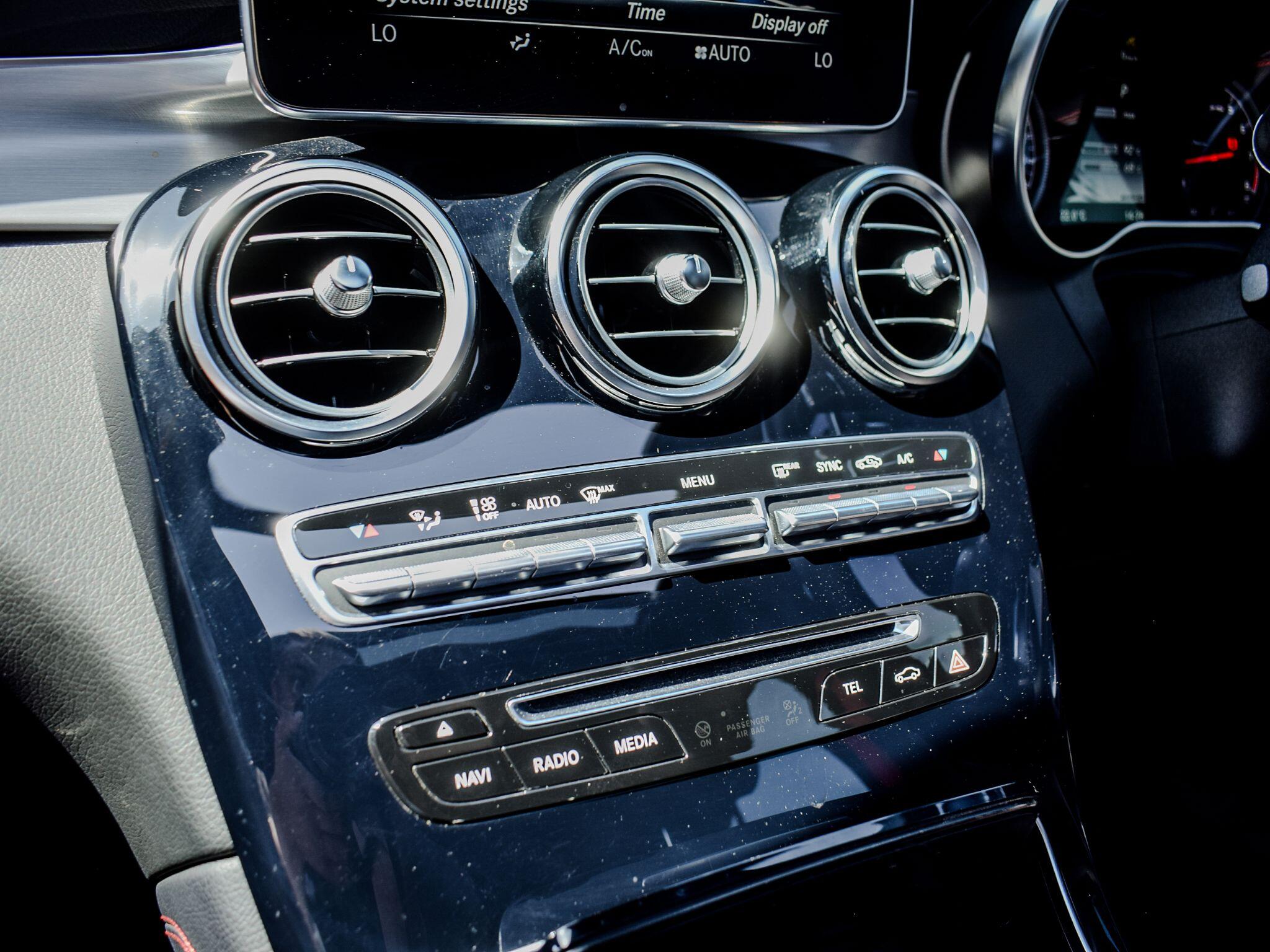 Mercedes-Benz GLC view 23