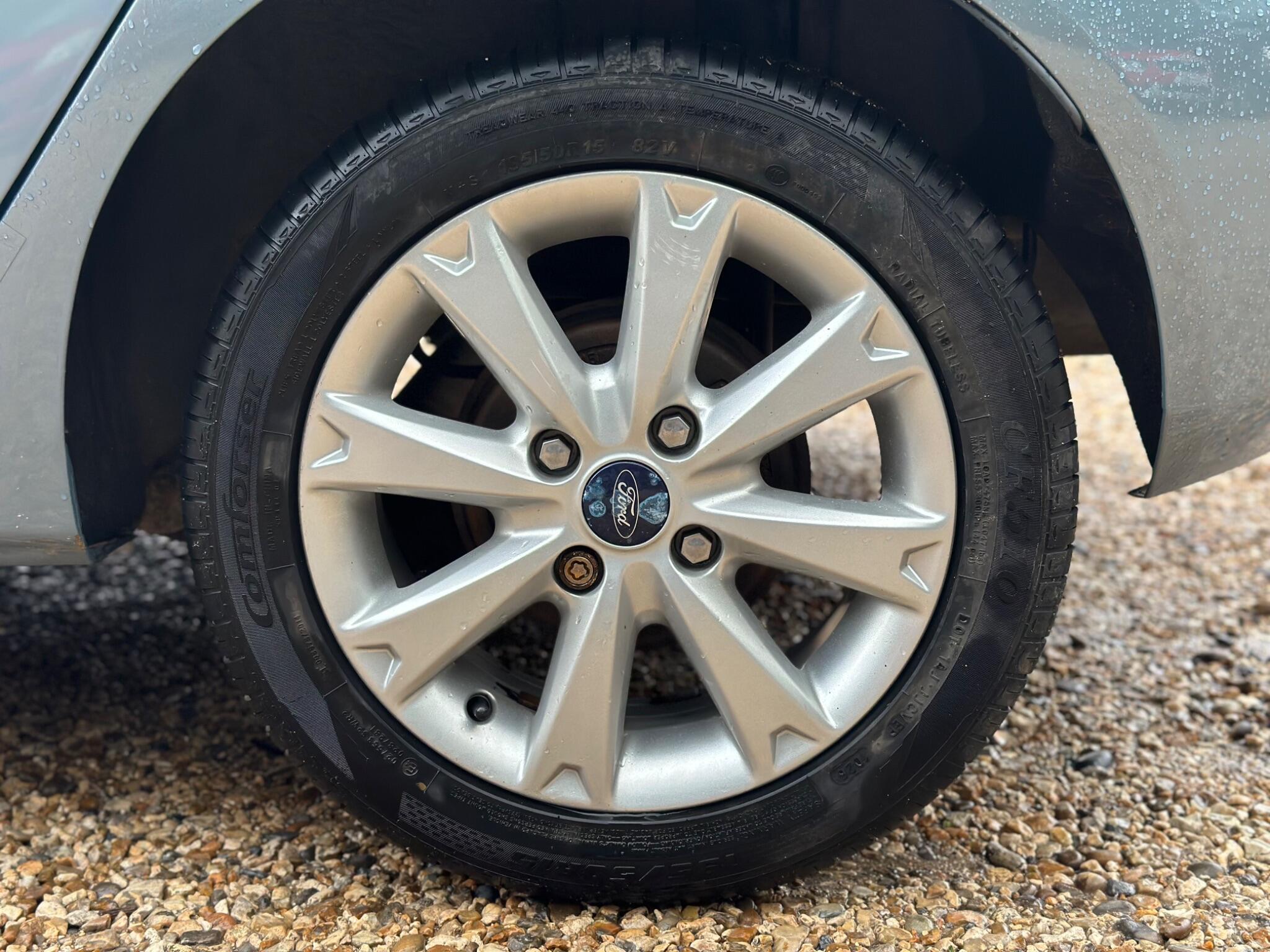 Ford Fiesta view 54