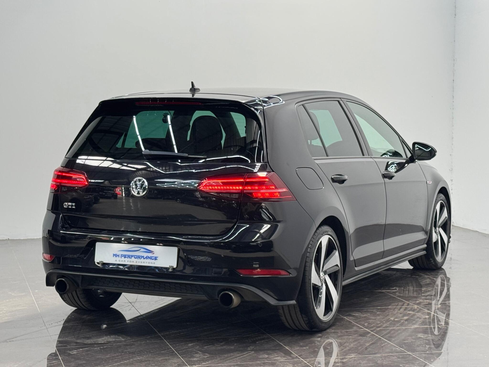 Volkswagen Golf view 27