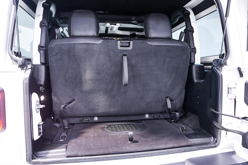 Jeep Wrangler view 28