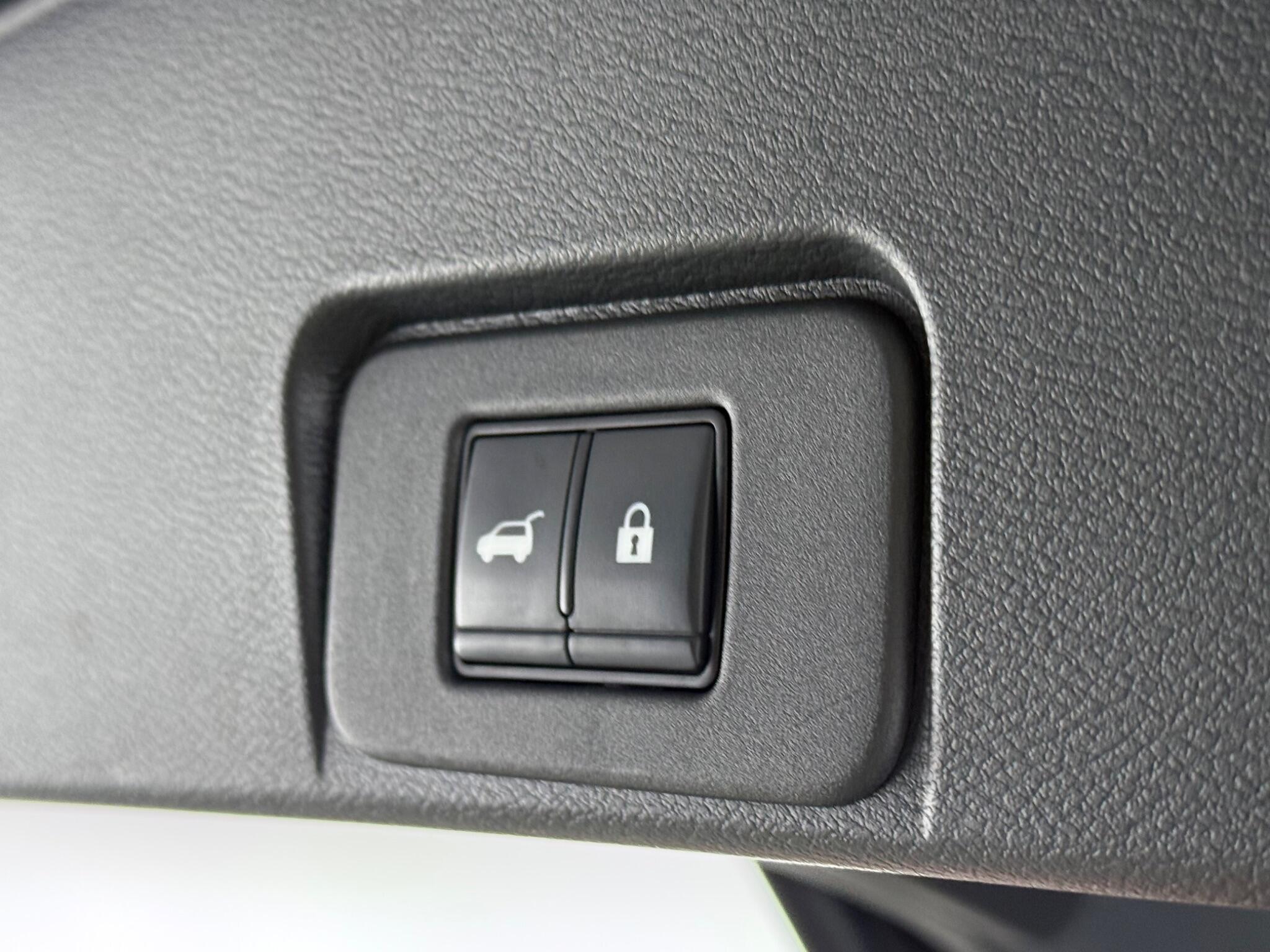 Nissan X-Trail view 11