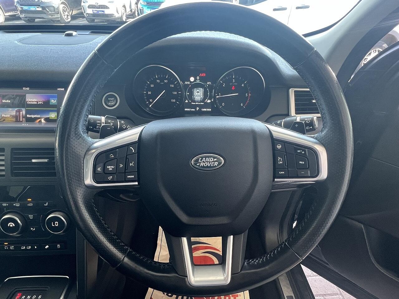 Land Rover Discovery Sport view 20