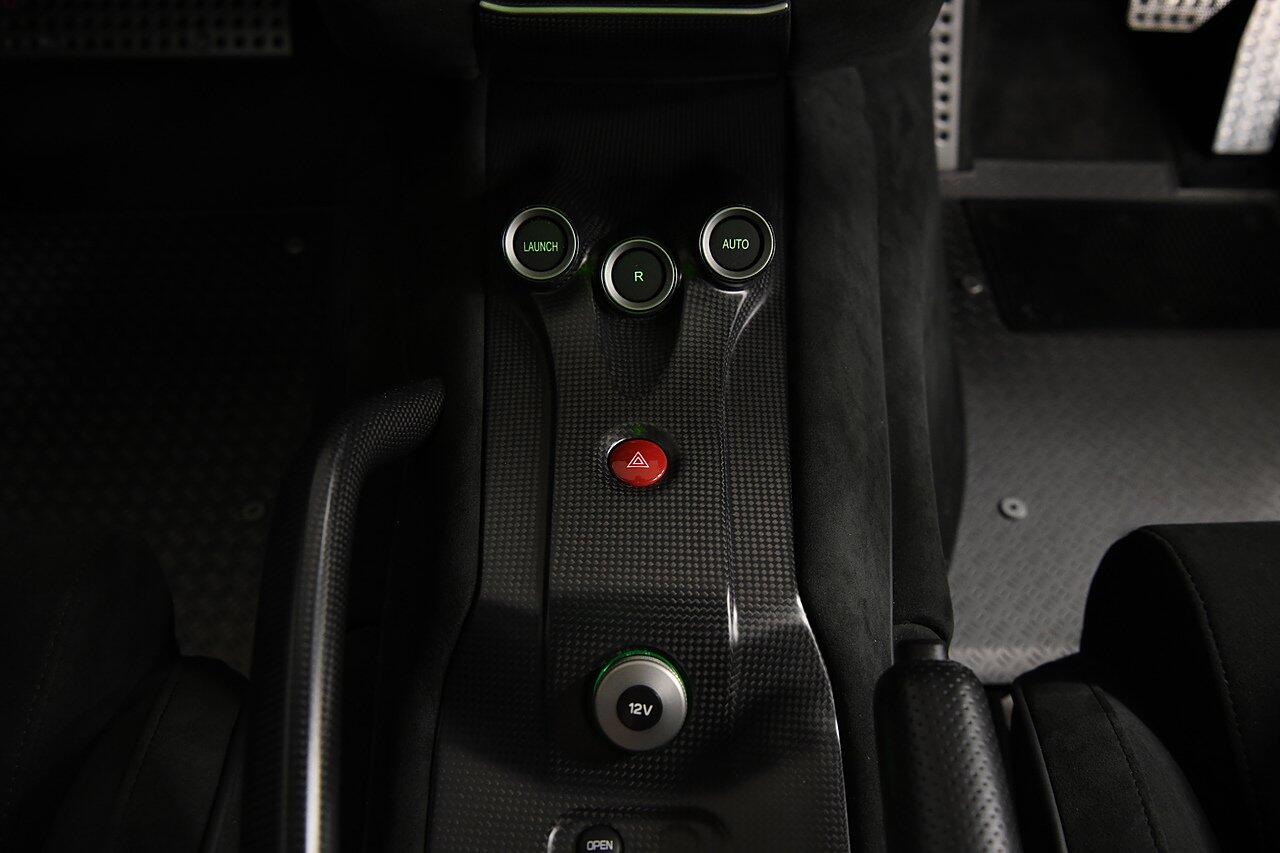 Ferrari 599 view 18