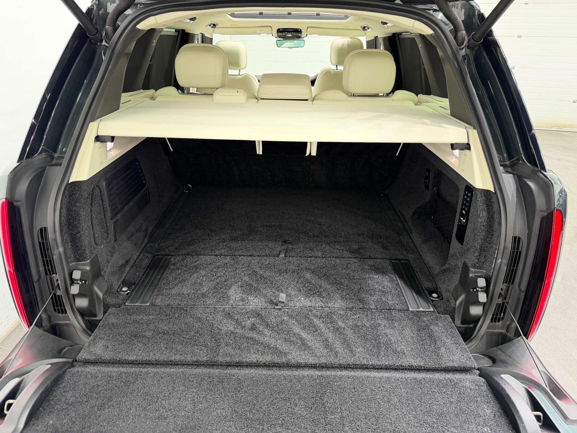 Land Rover Range Rover view 29