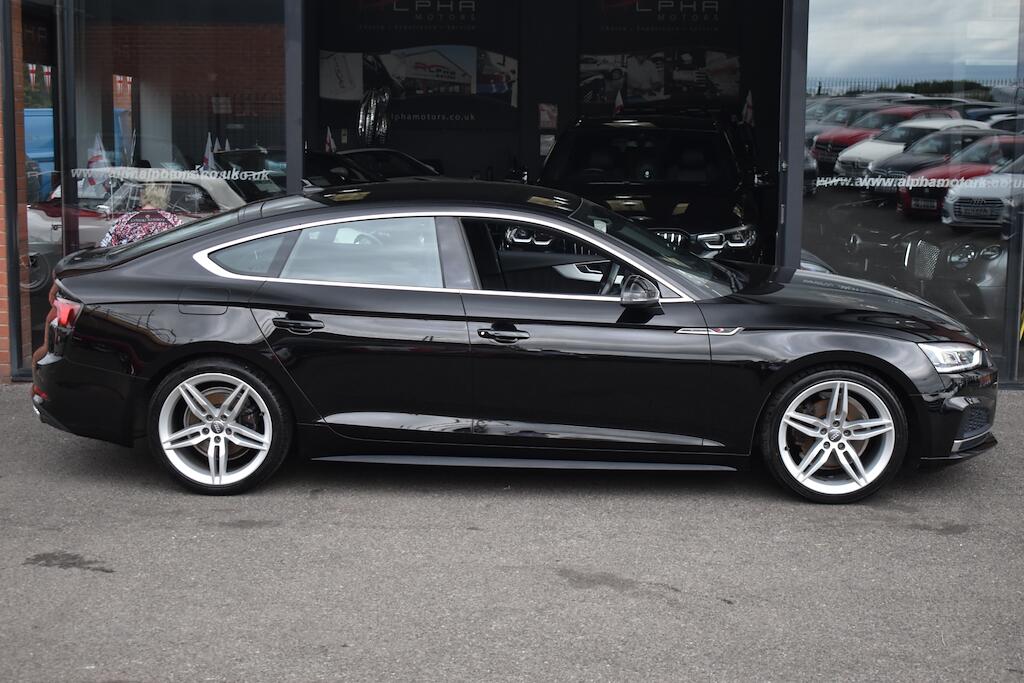Audi A5 view 14