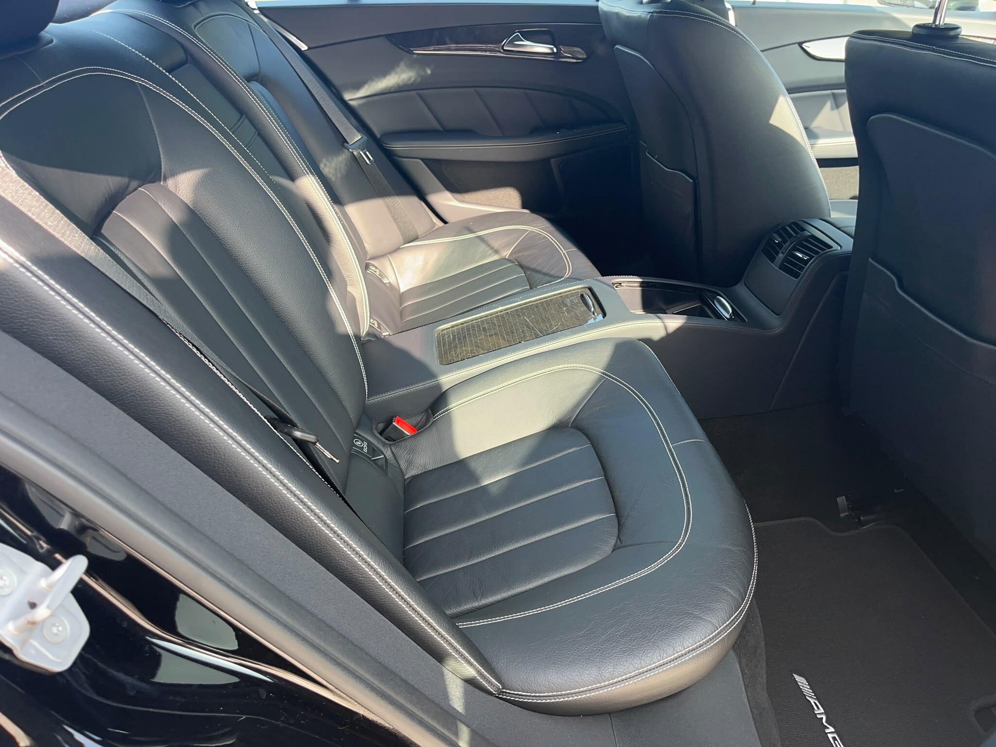 Mercedes-Benz CLS view 26