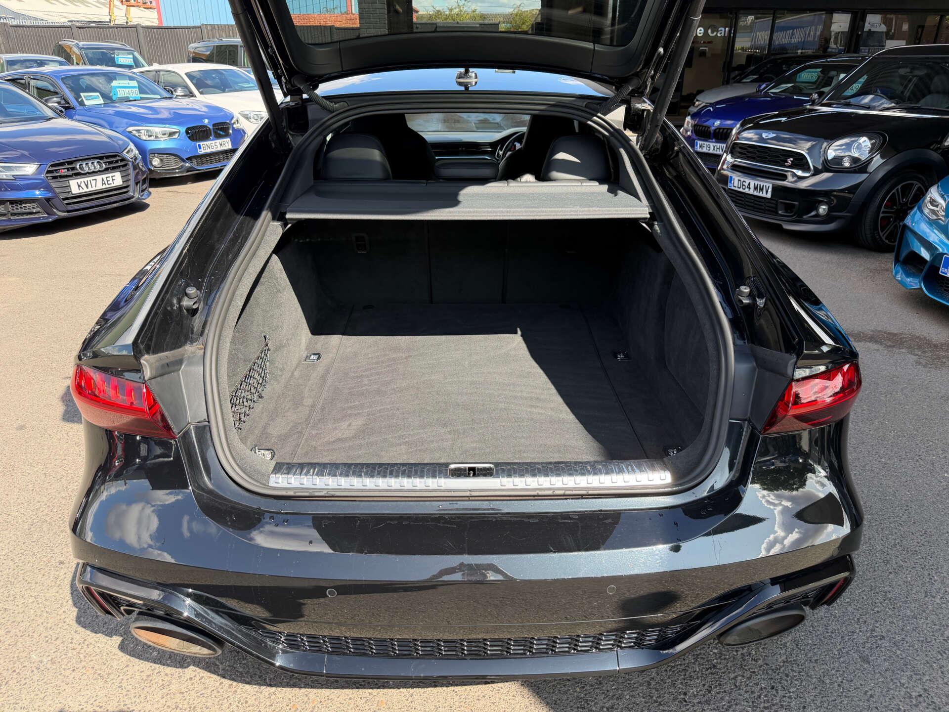 Audi RS7 view 15