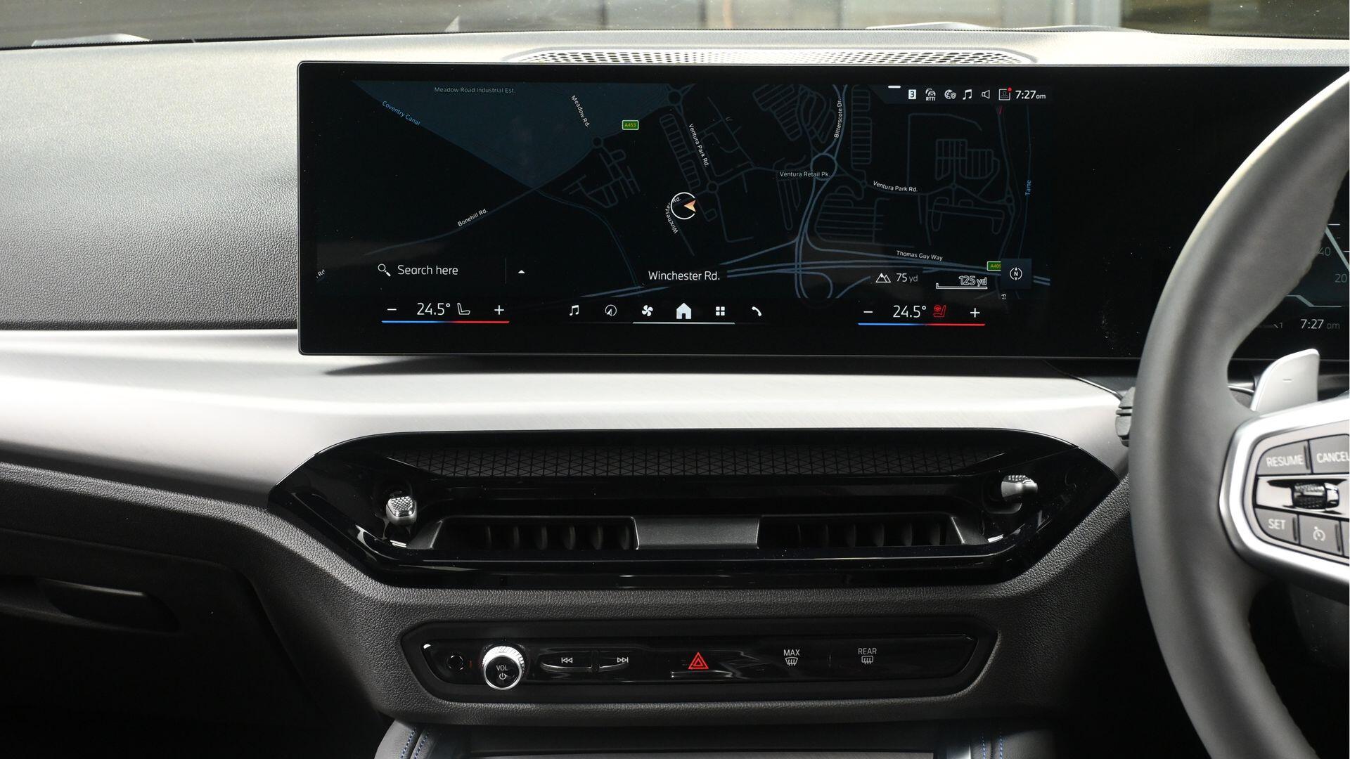 BMW 2 Series view 8