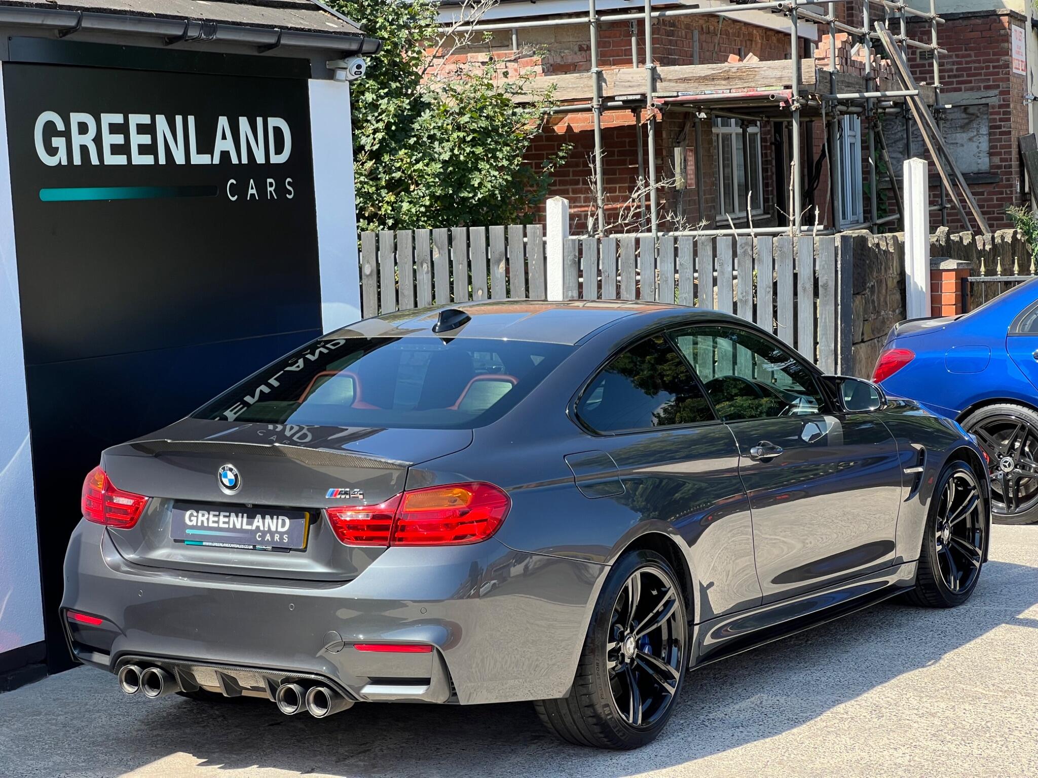 BMW M4 view 2