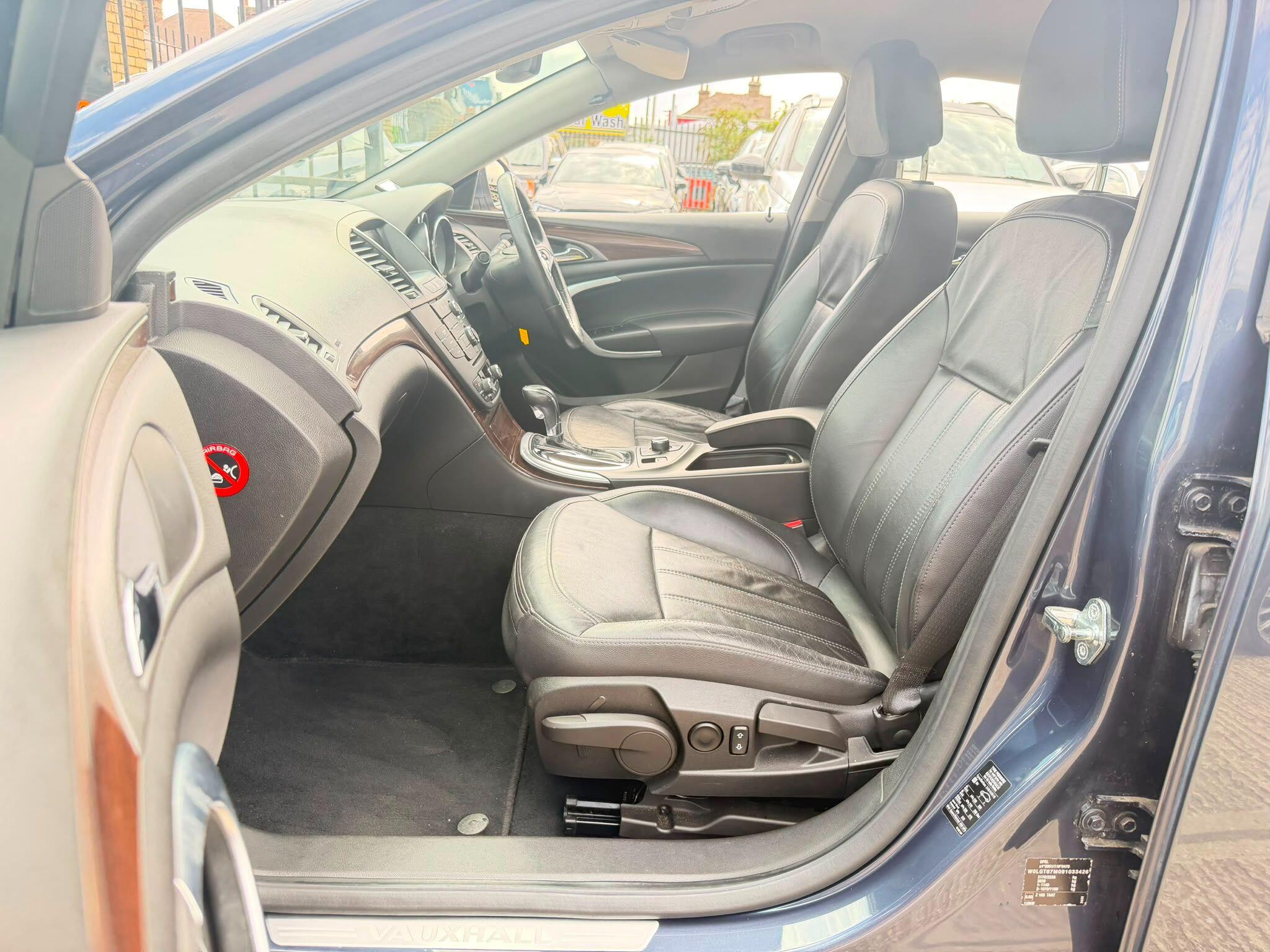 Vauxhall Insignia view 17