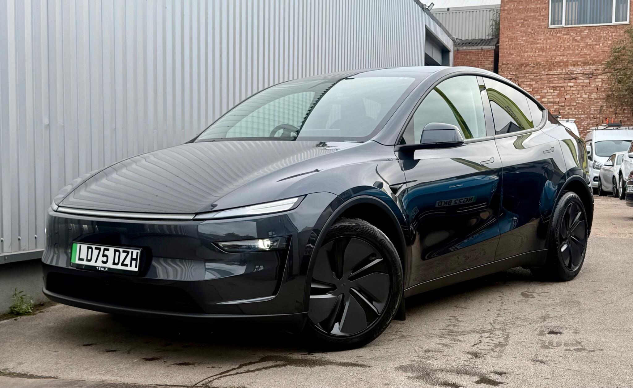 Tesla Model Y view 3