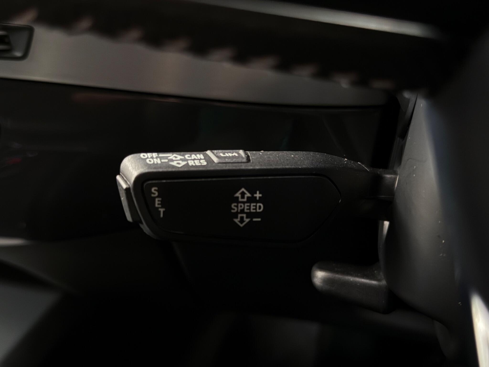 Audi Q7 view 19