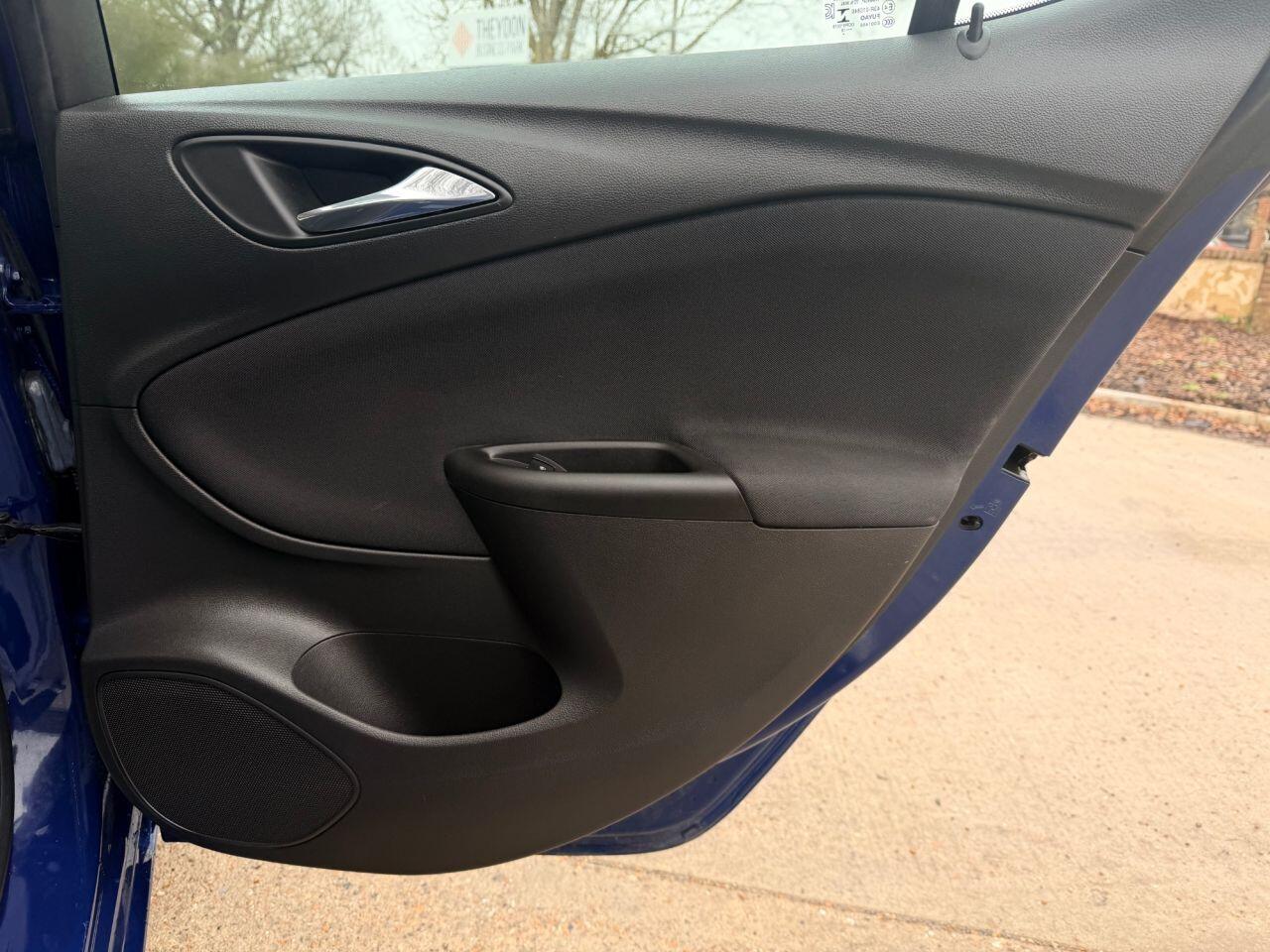 Vauxhall Astra view 20