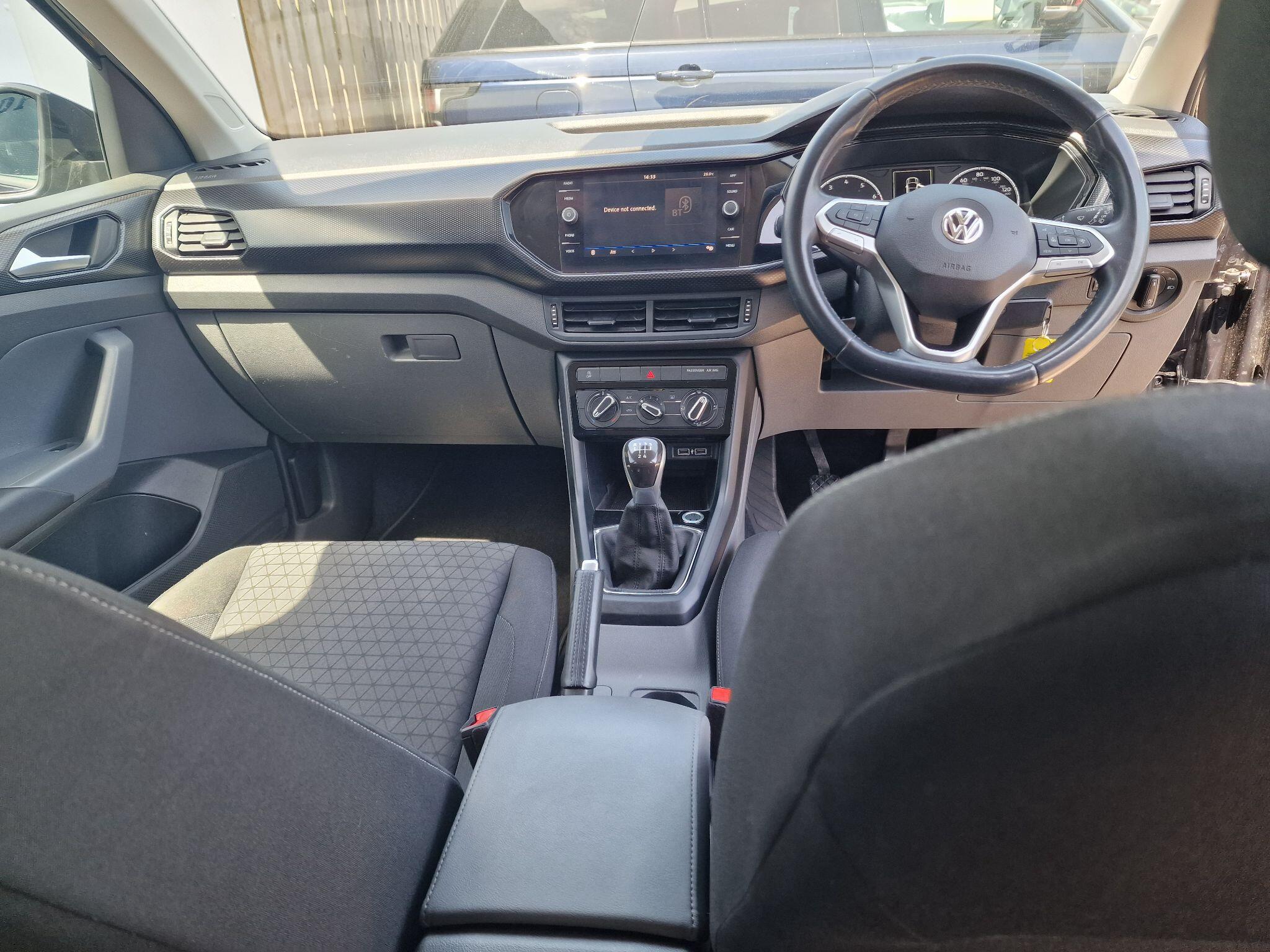 Volkswagen T-Cross view 14