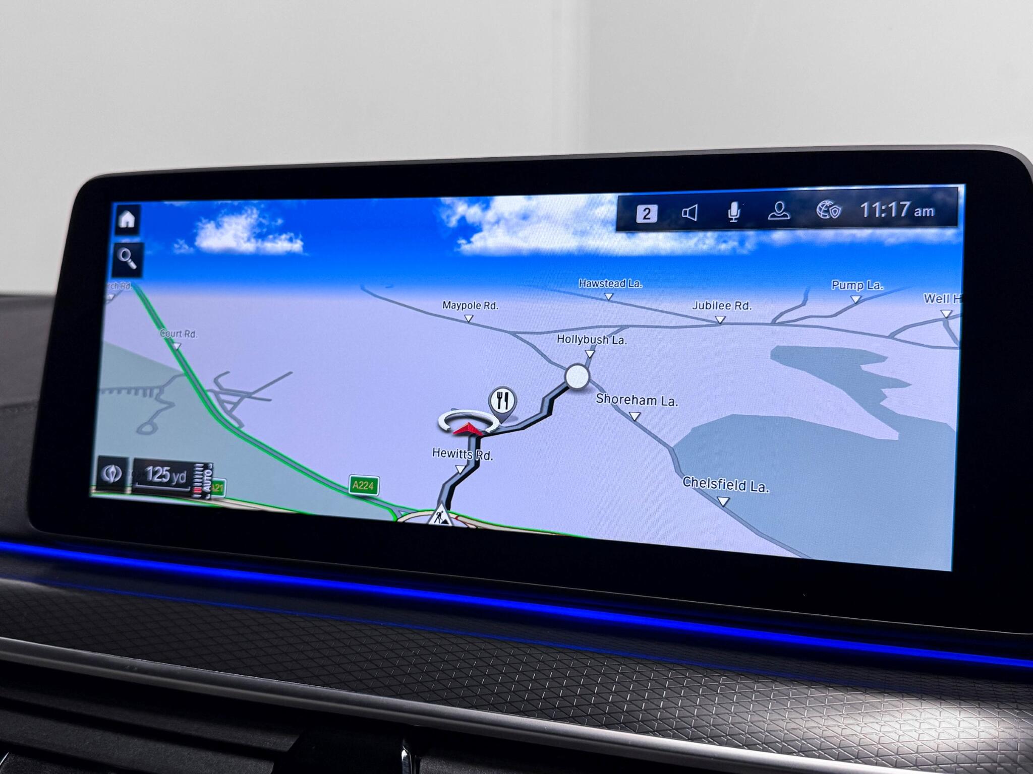 BMW 5 Series view 38