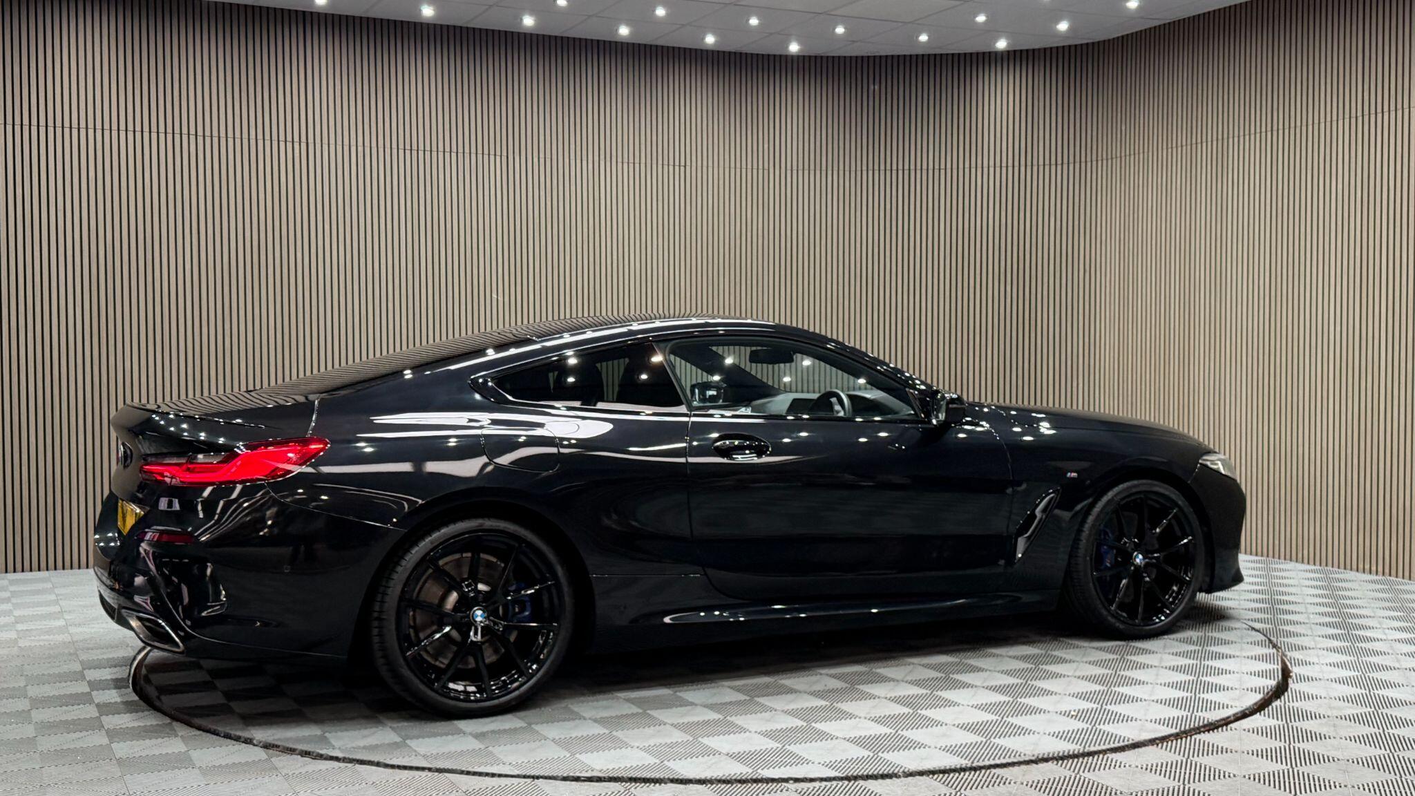 BMW 8 Series view 43