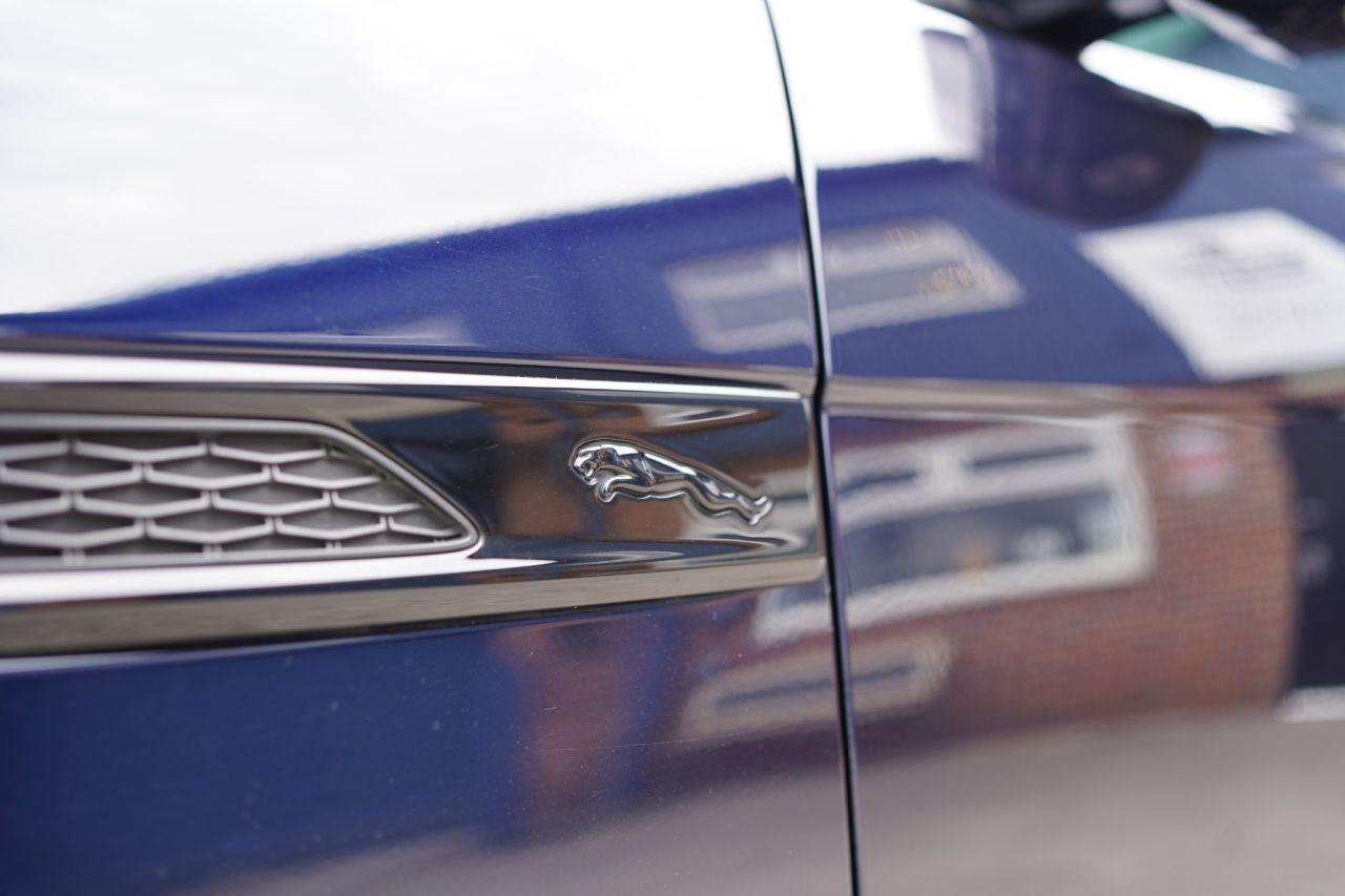 Jaguar F-Pace view 7