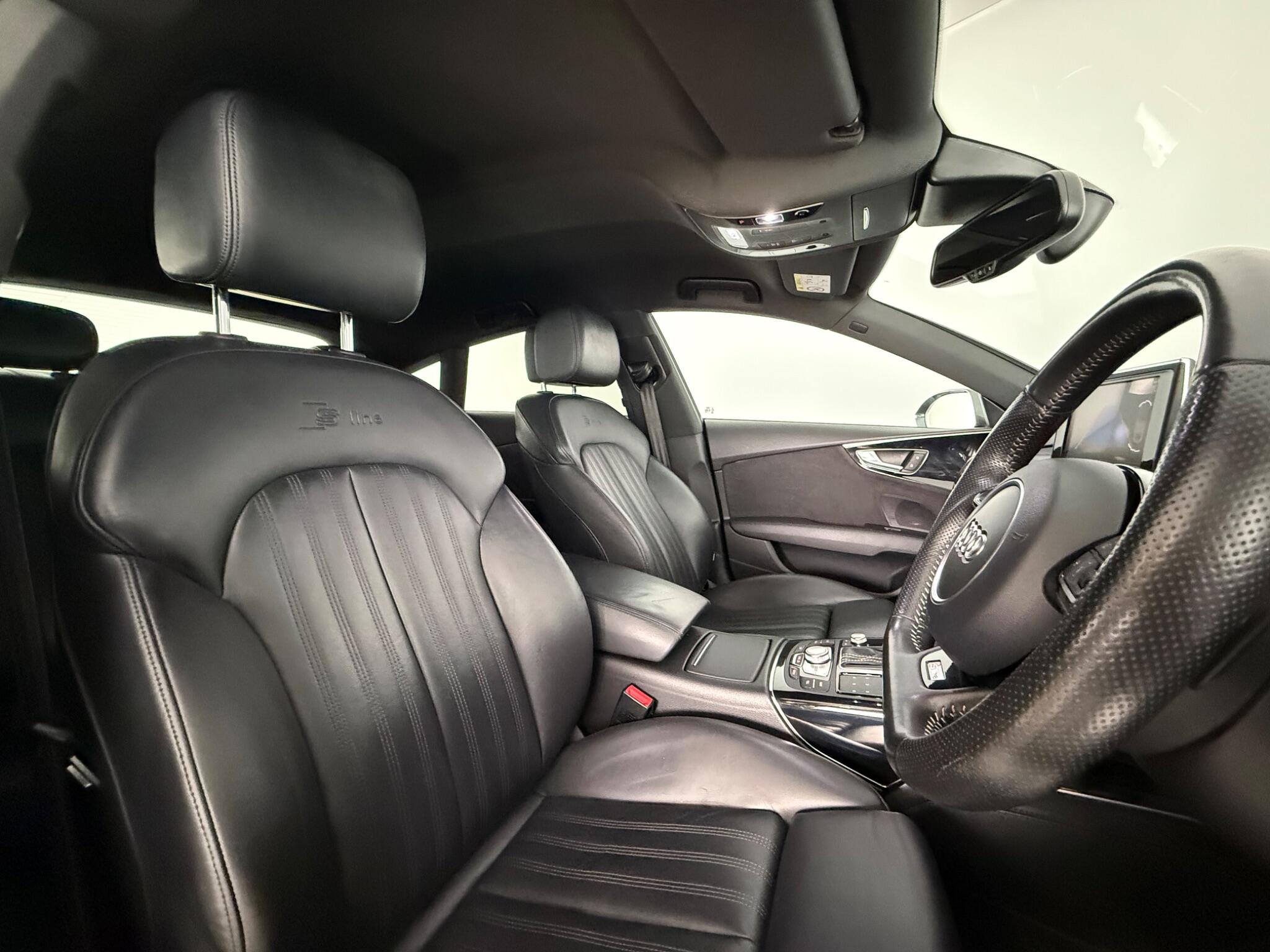 Audi A7 view 34