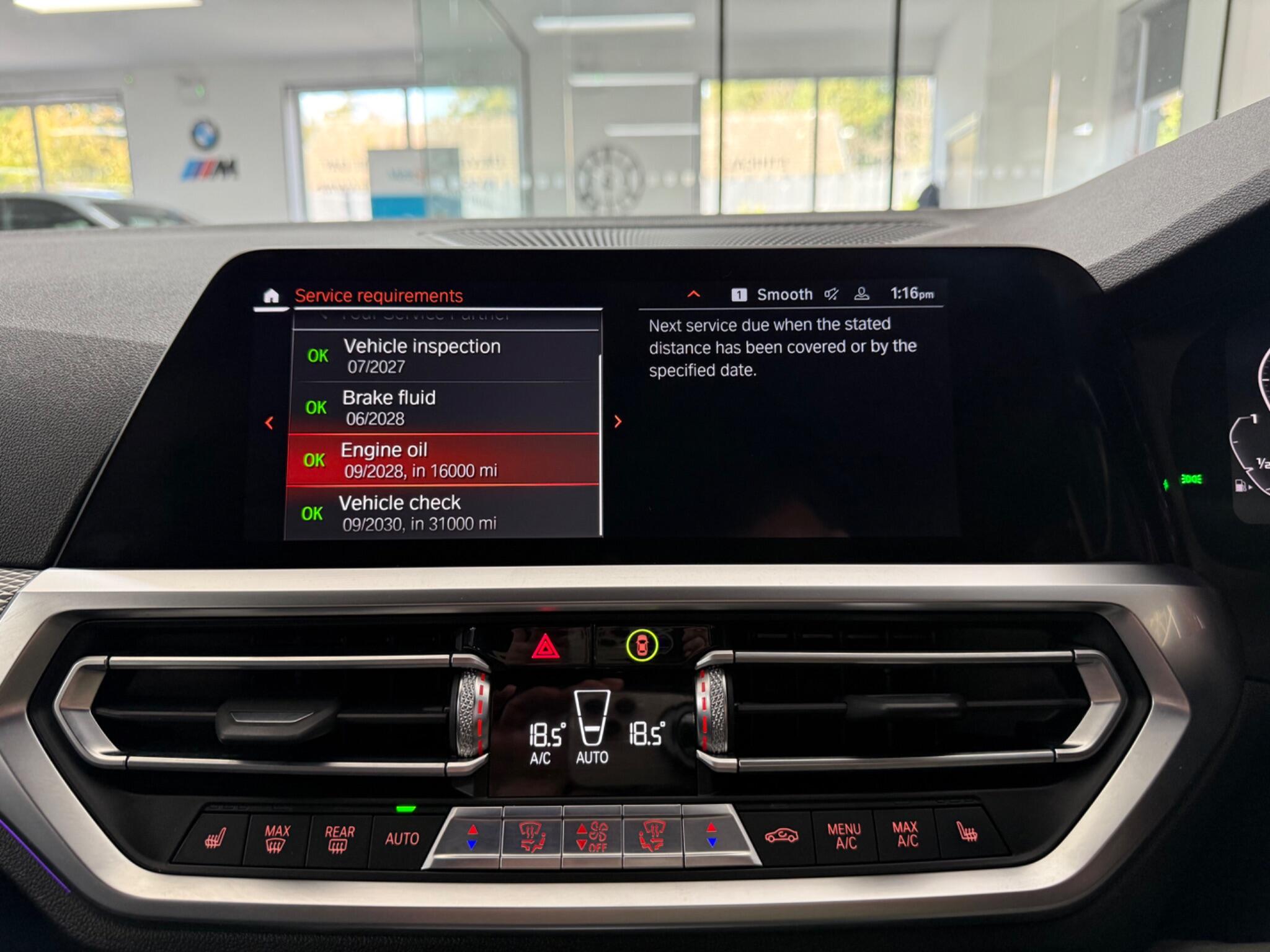 BMW 3 Series view 16