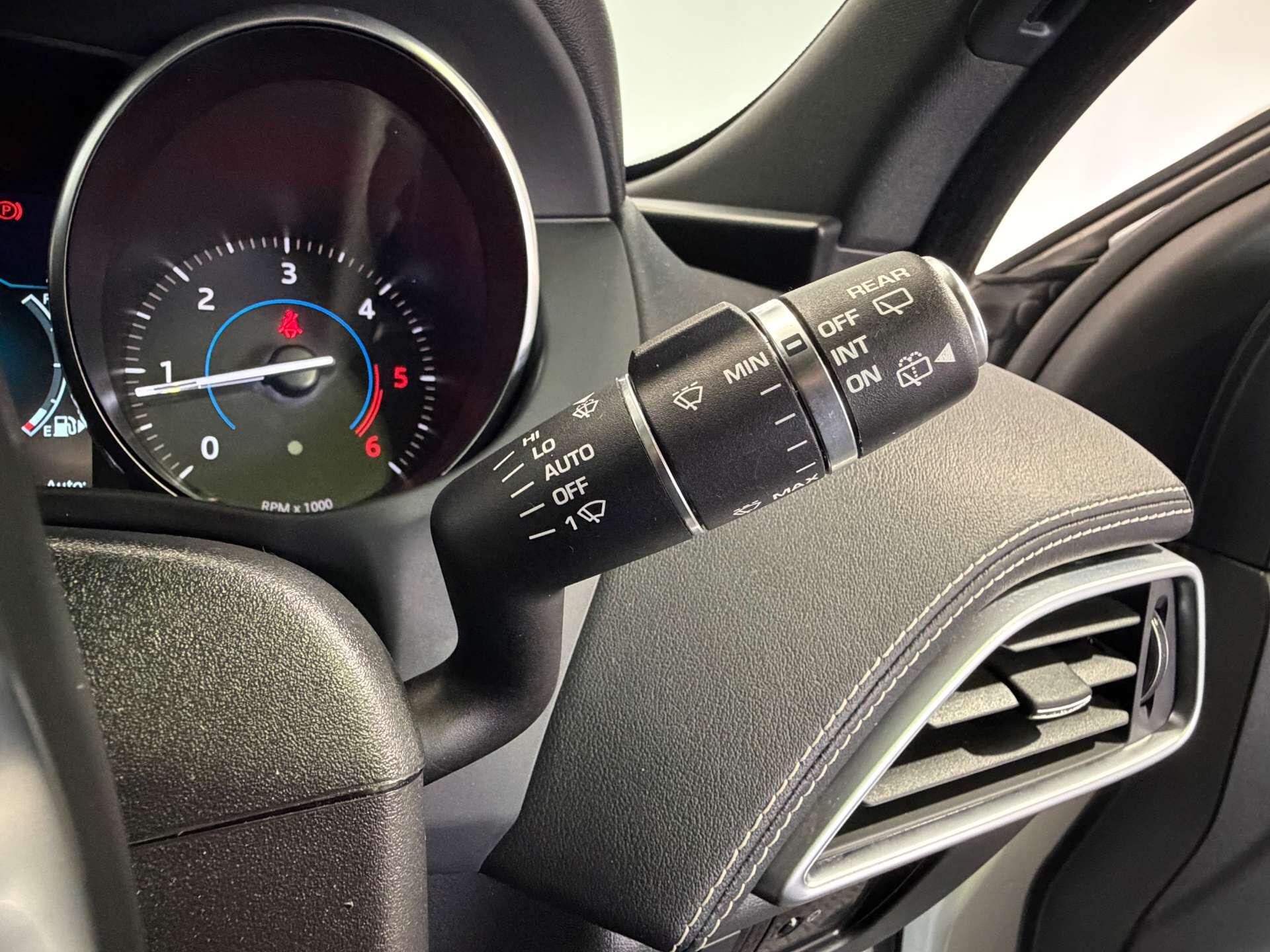 Jaguar F-Pace view 38