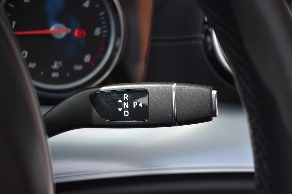 Mercedes-Benz E Class view 52
