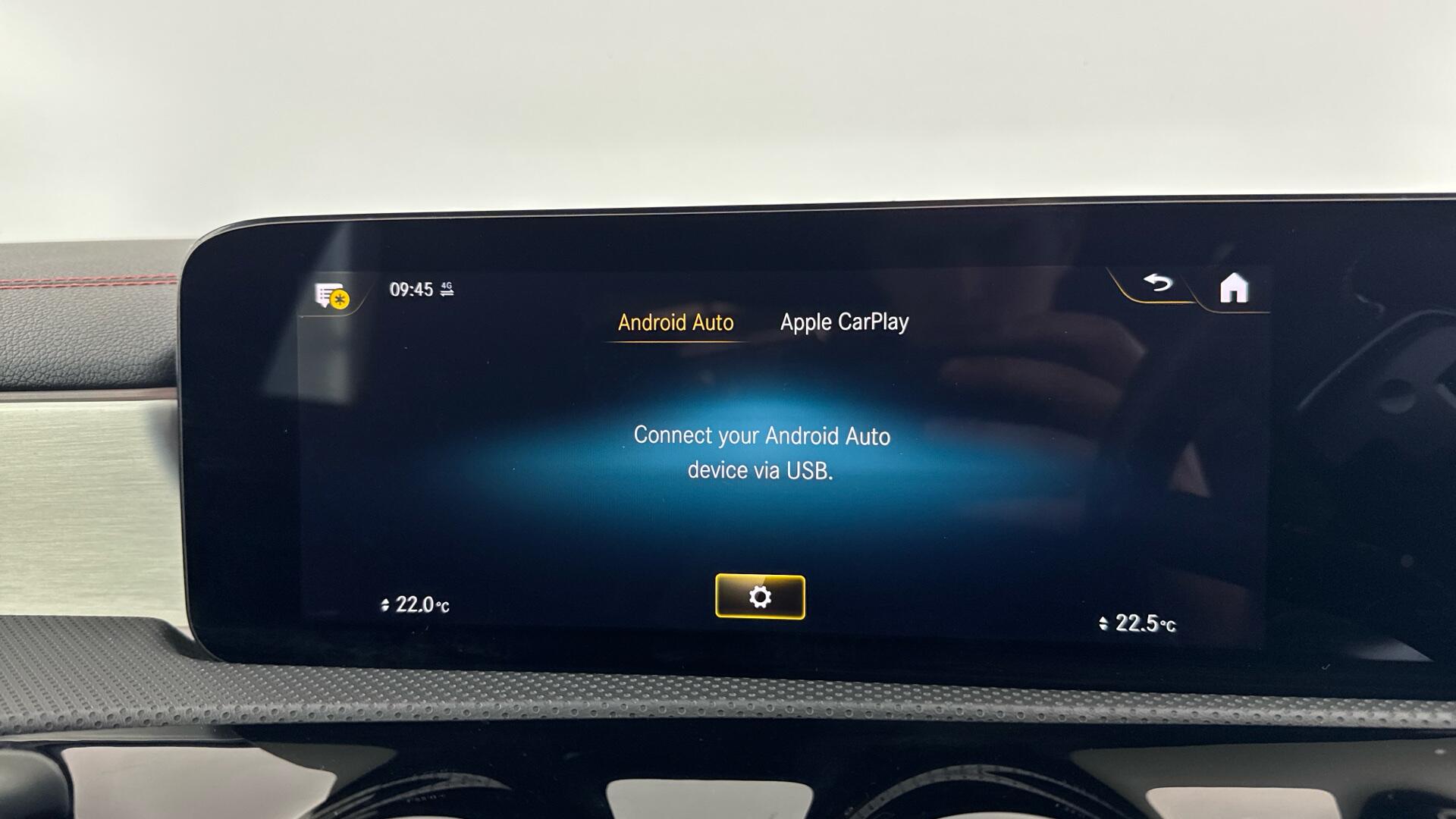 Mercedes-Benz Cla view 30
