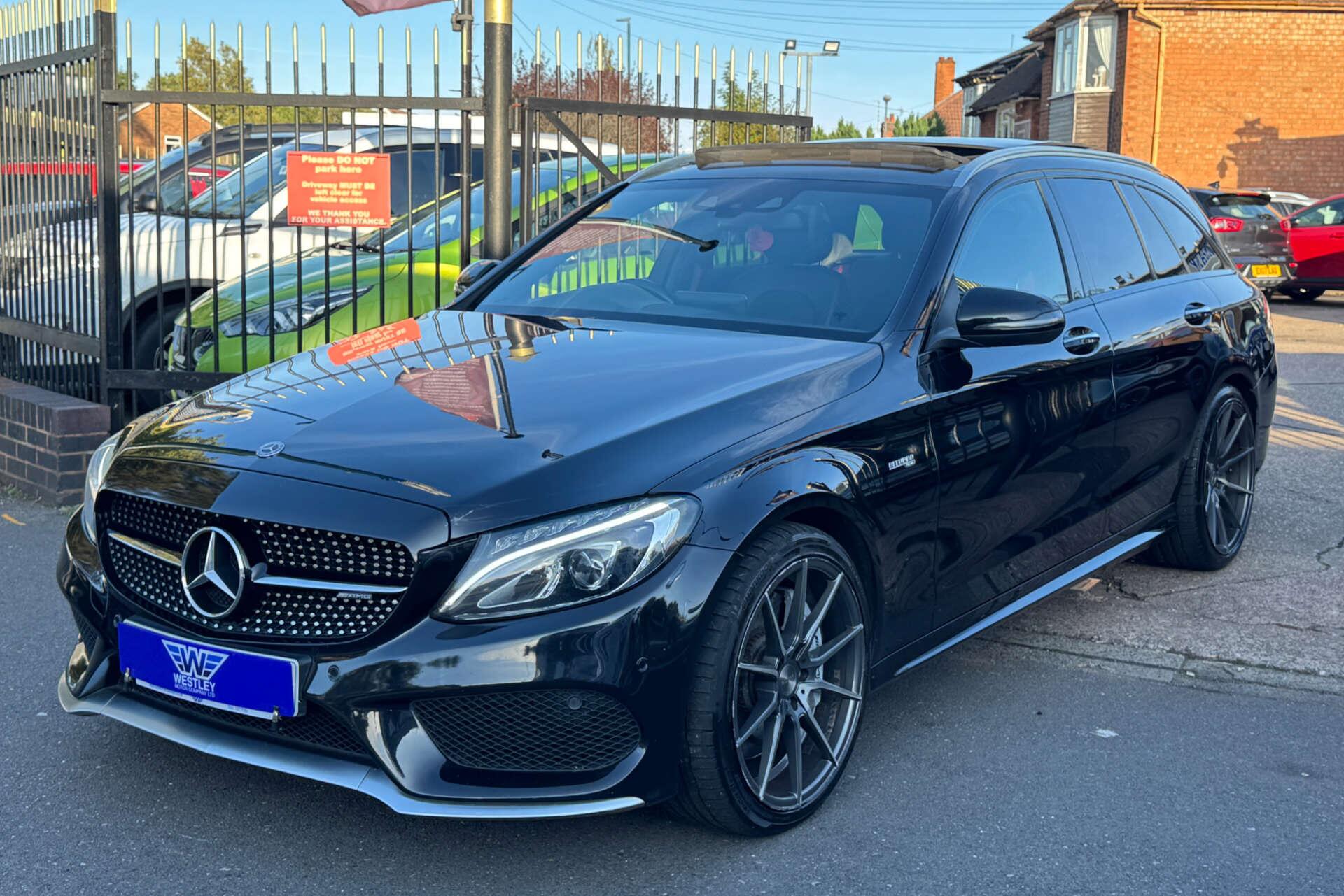 Mercedes-Benz C-Class view 8