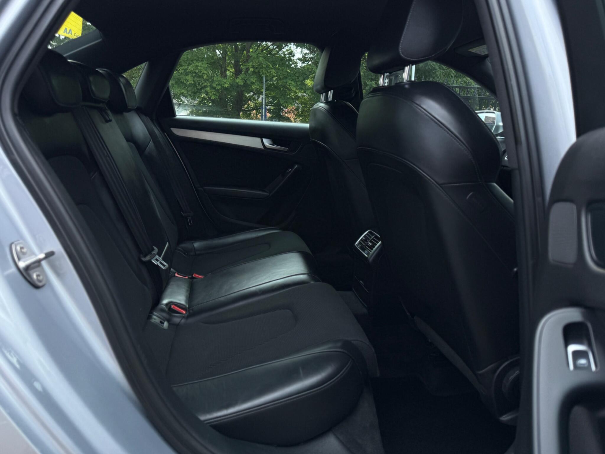 Audi A4 view 19
