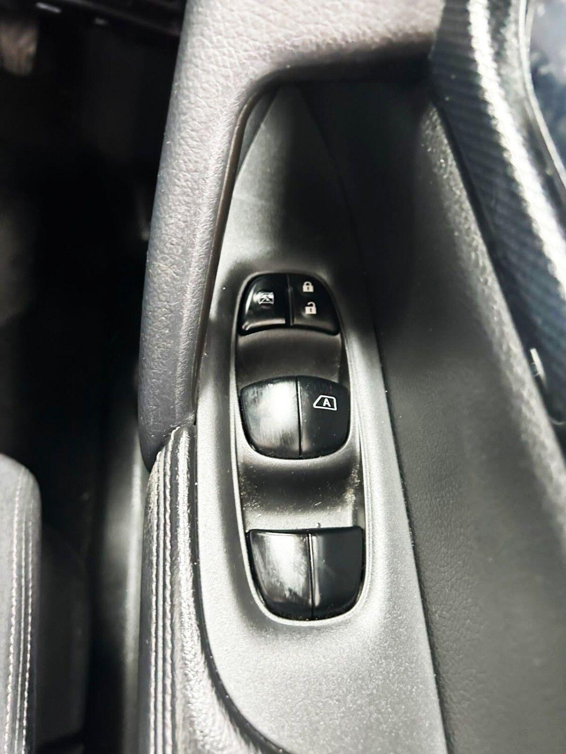 Nissan X-Trail view 21