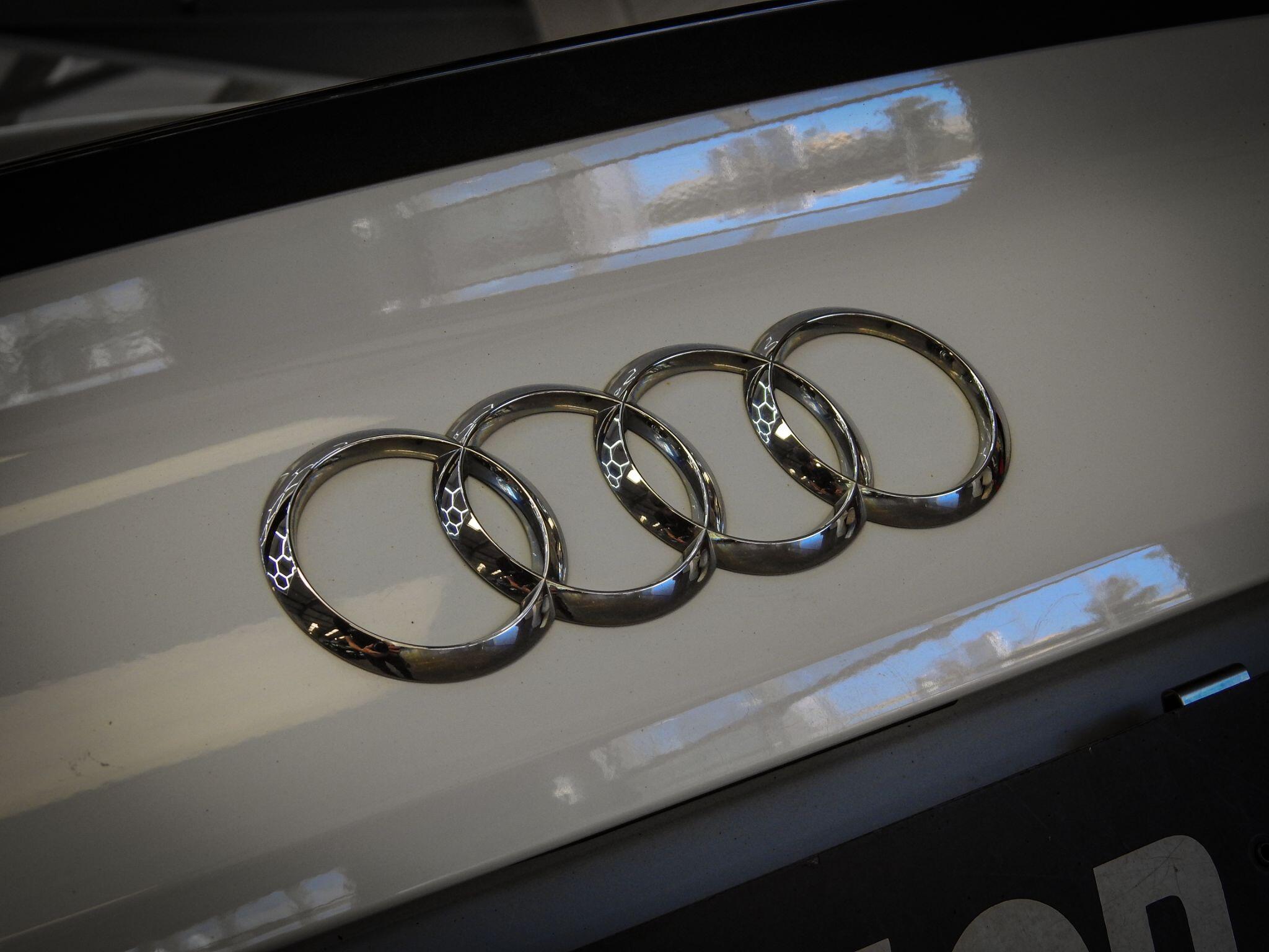 Audi A4 view 18