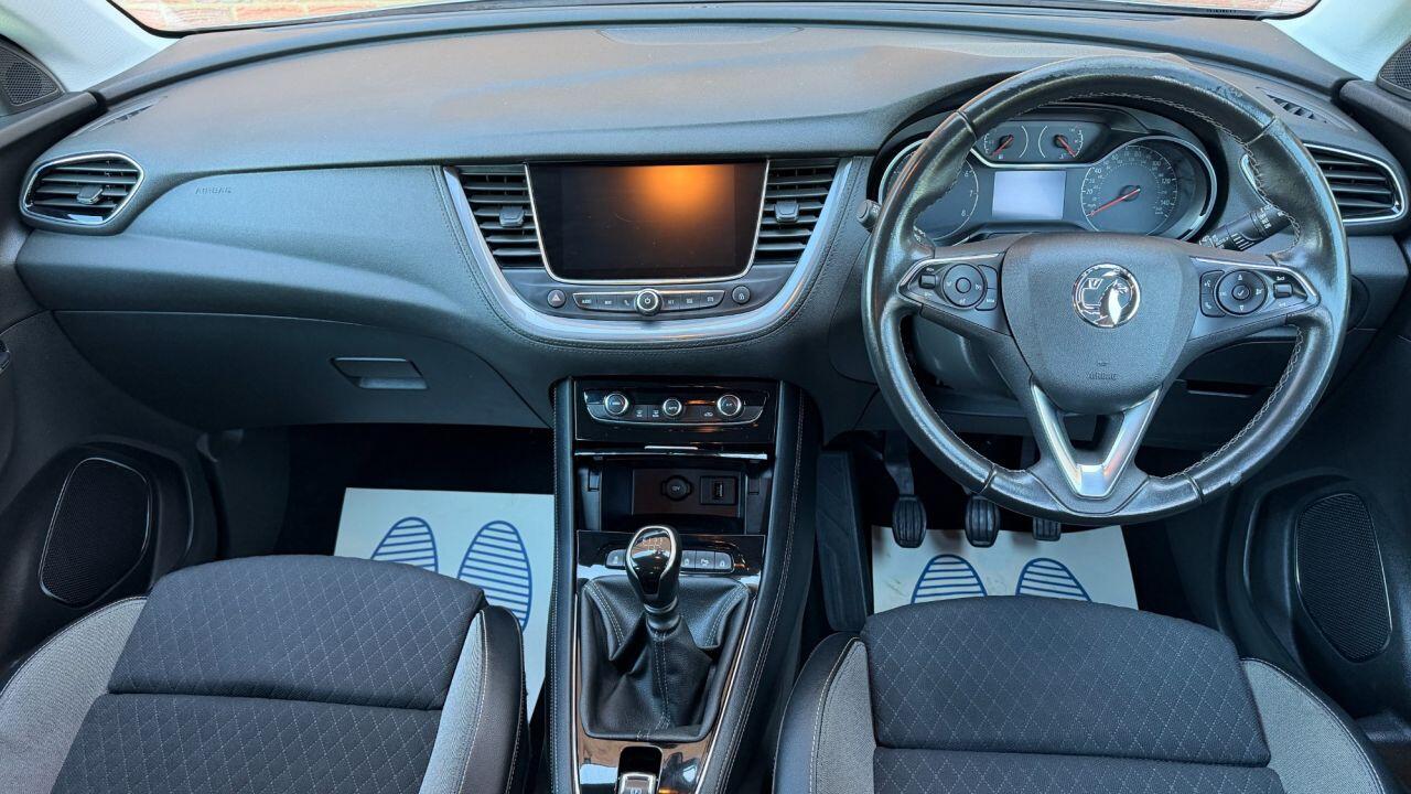 Vauxhall Grandland X view 14