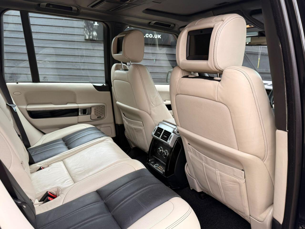 Land Rover Range Rover view 17
