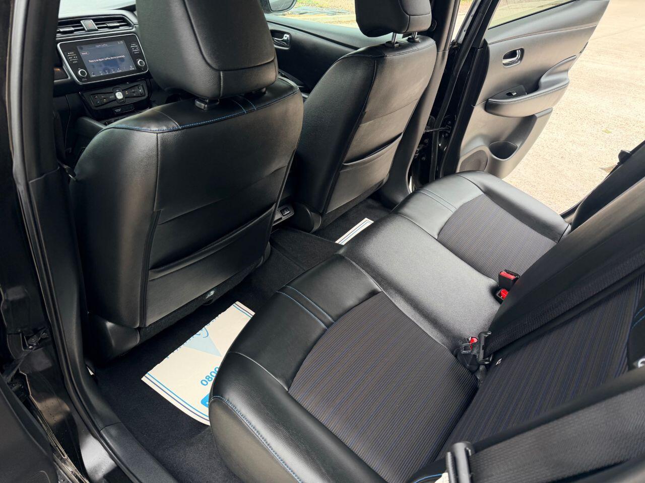 Nissan Leaf view 22