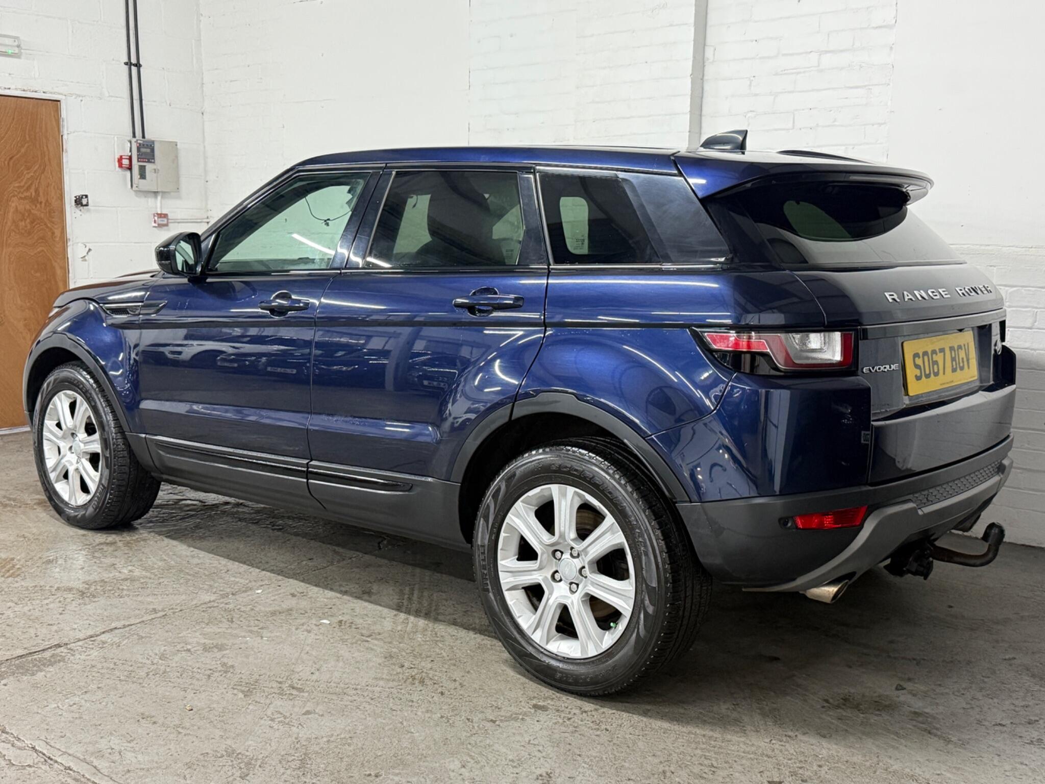 2017 Land Rover Range Rover Evoque 2.0 TD4 SE Tech Auto 4WD Euro 6 (s/s) 5dr • 80,500 miles image 5