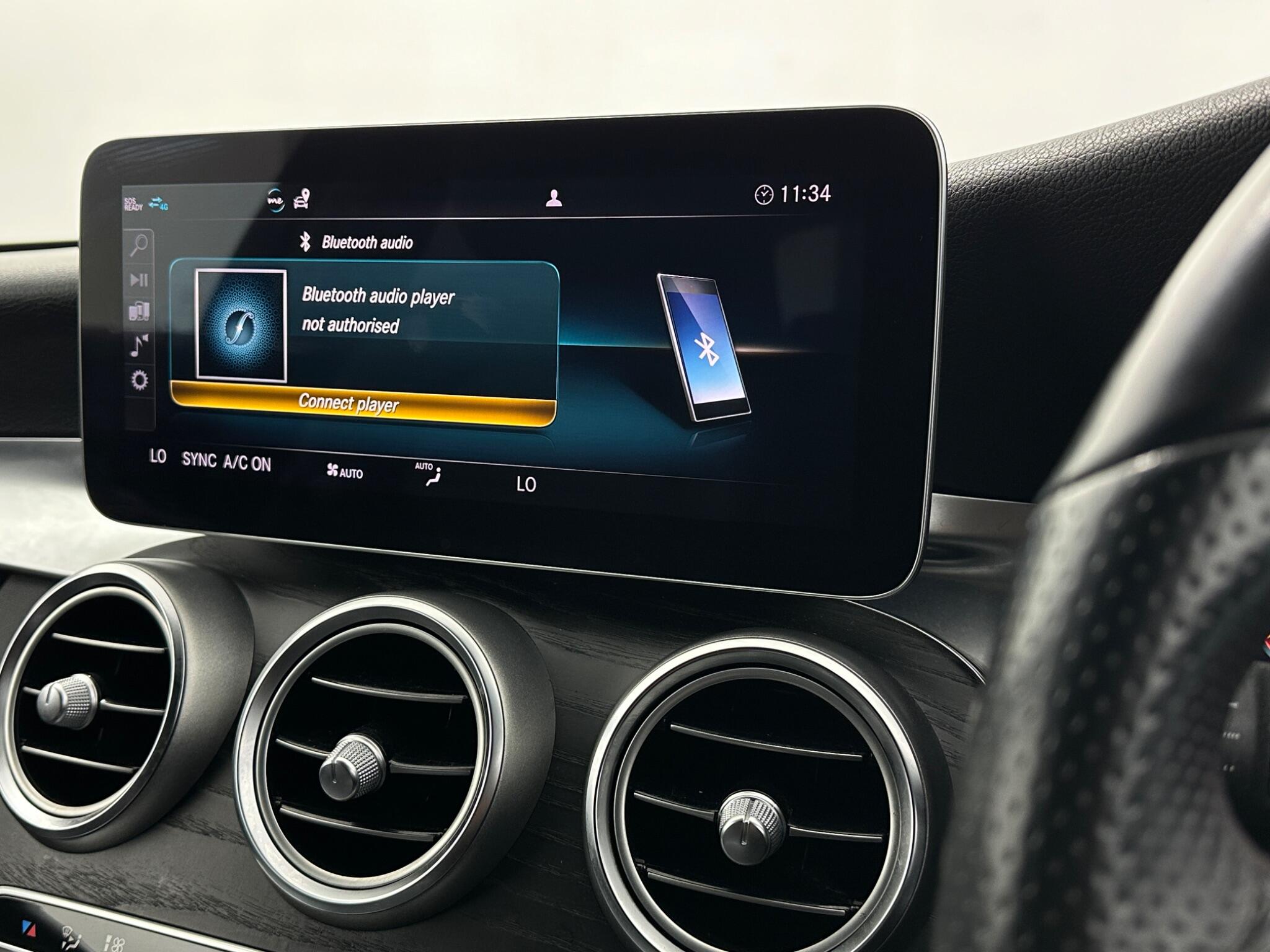 Mercedes-Benz C-Class view 25