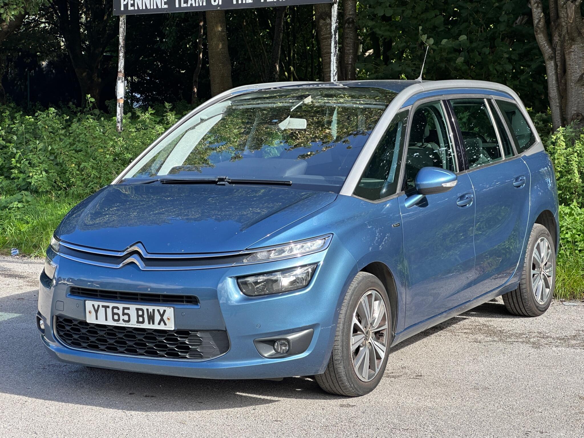 Citroen Grand C4 Picasso view 4