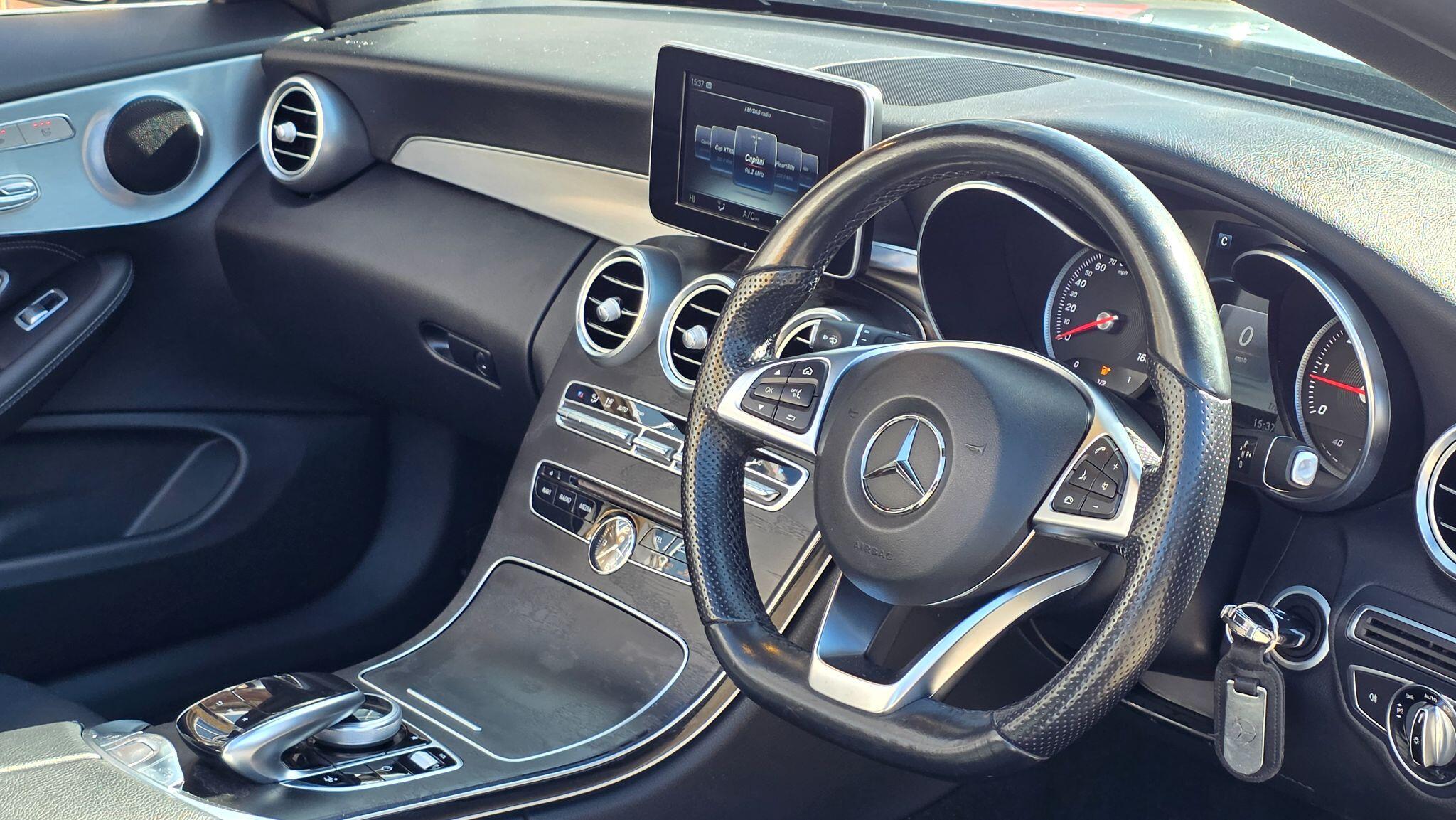 Mercedes-Benz C Class view 18