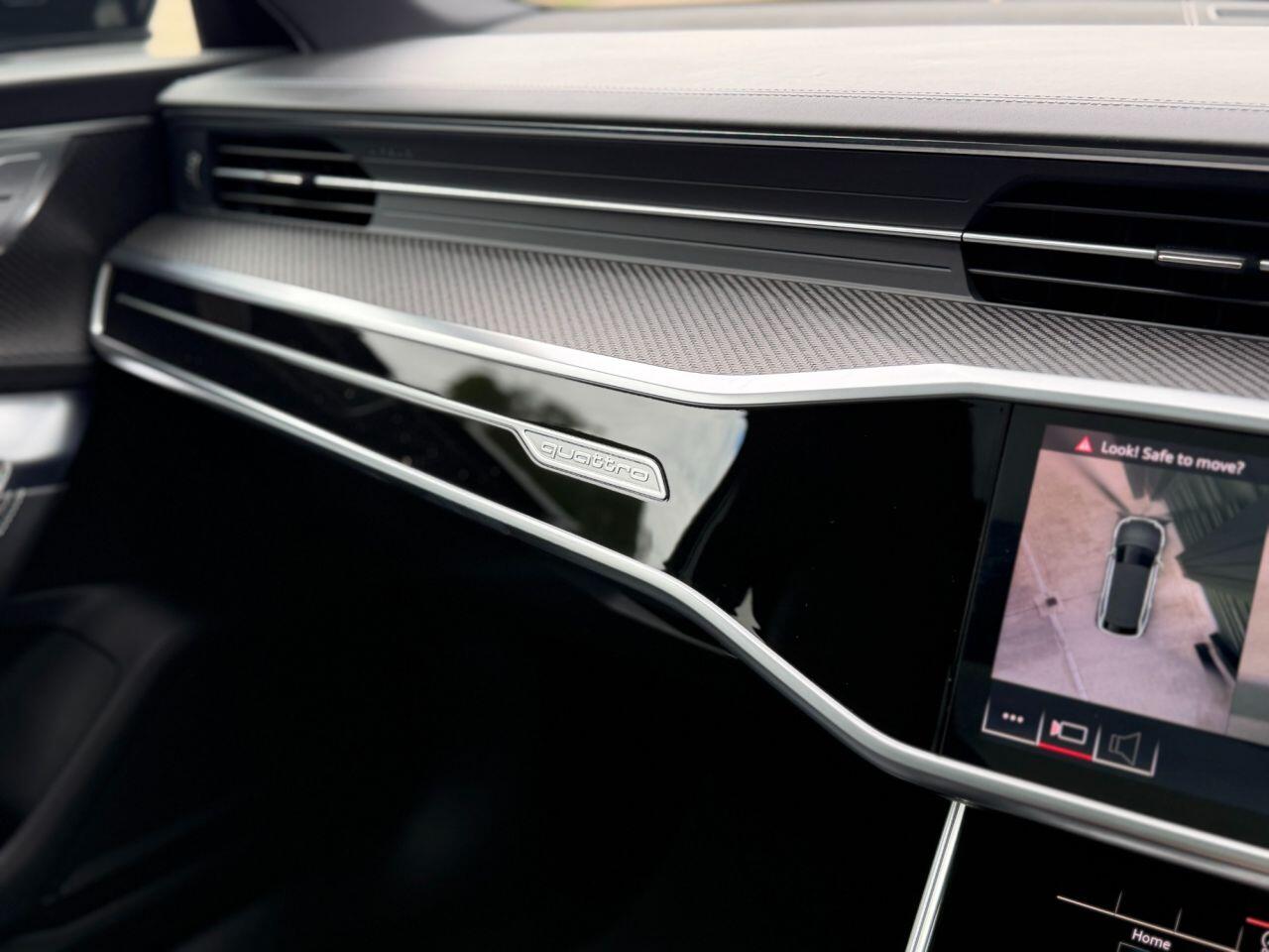 Audi RS6 Avant view 56