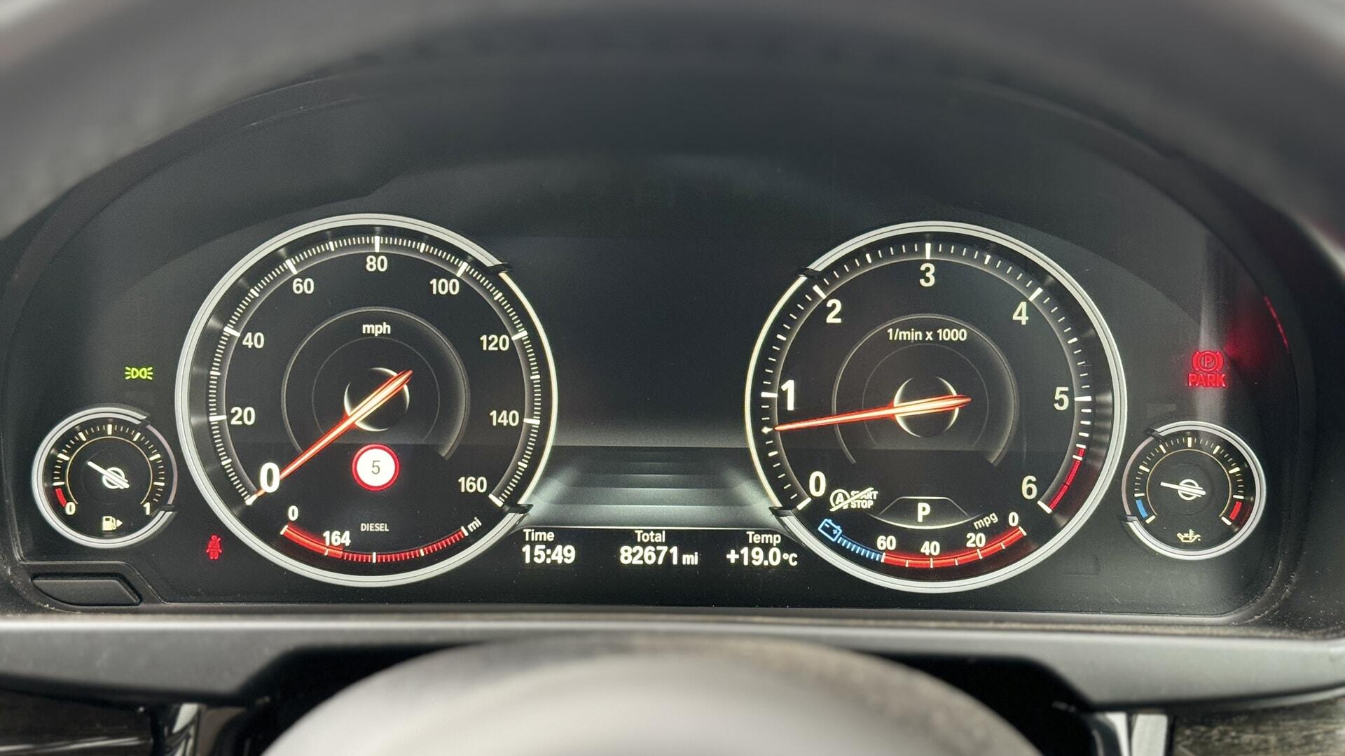 BMW X5 view 8
