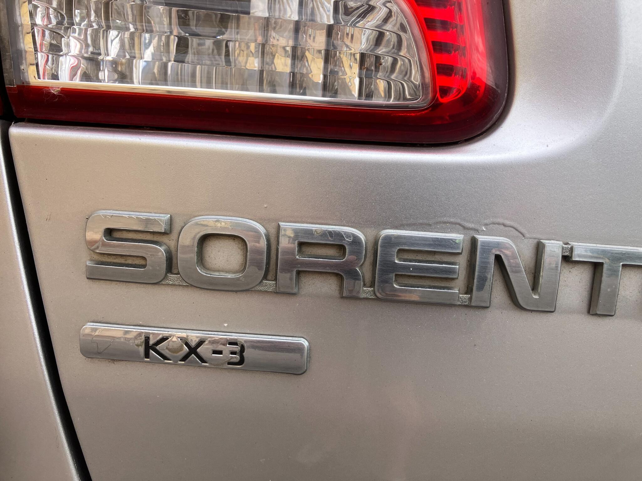 Kia Sorento view 34
