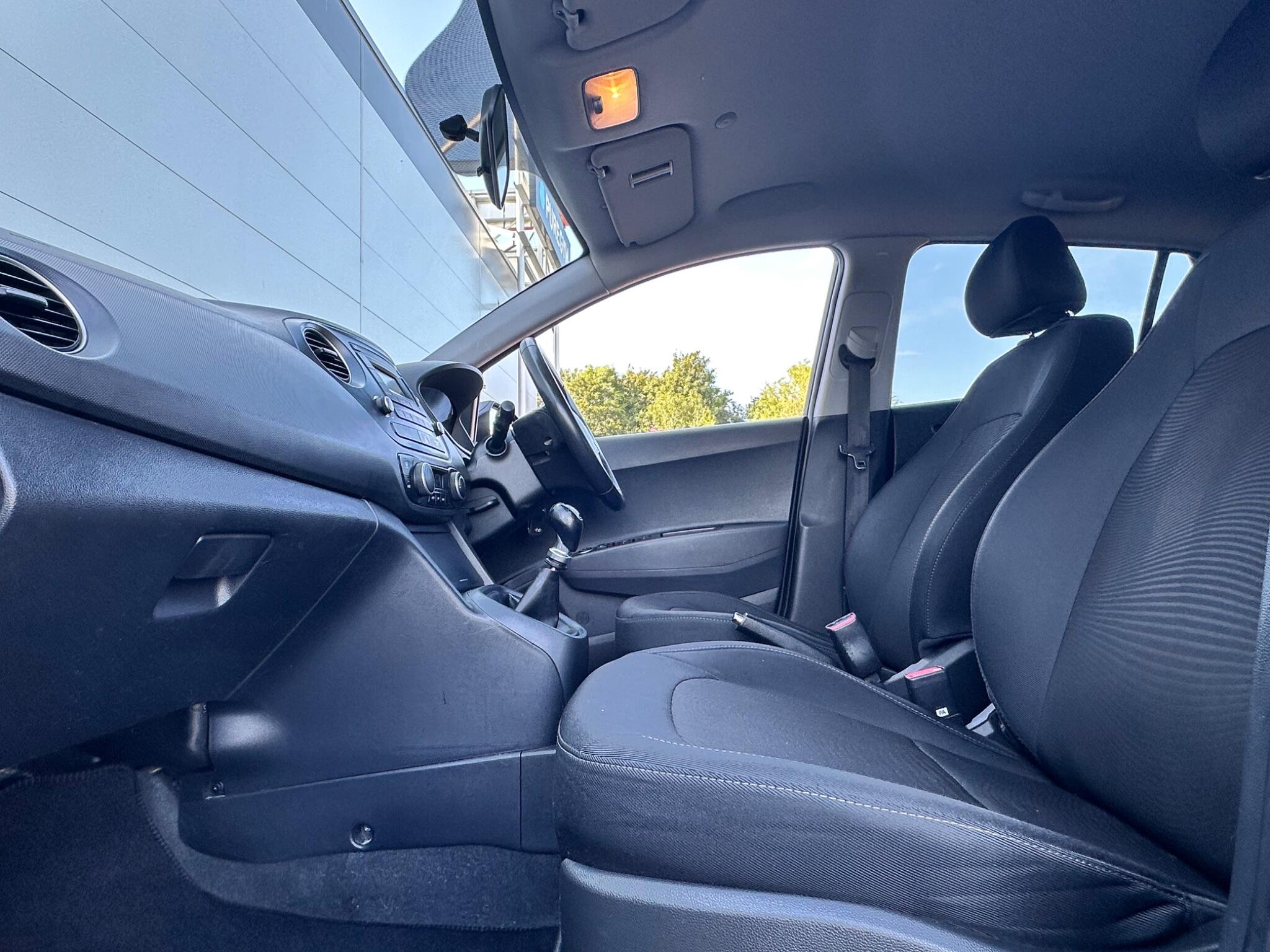Hyundai I10 view 31