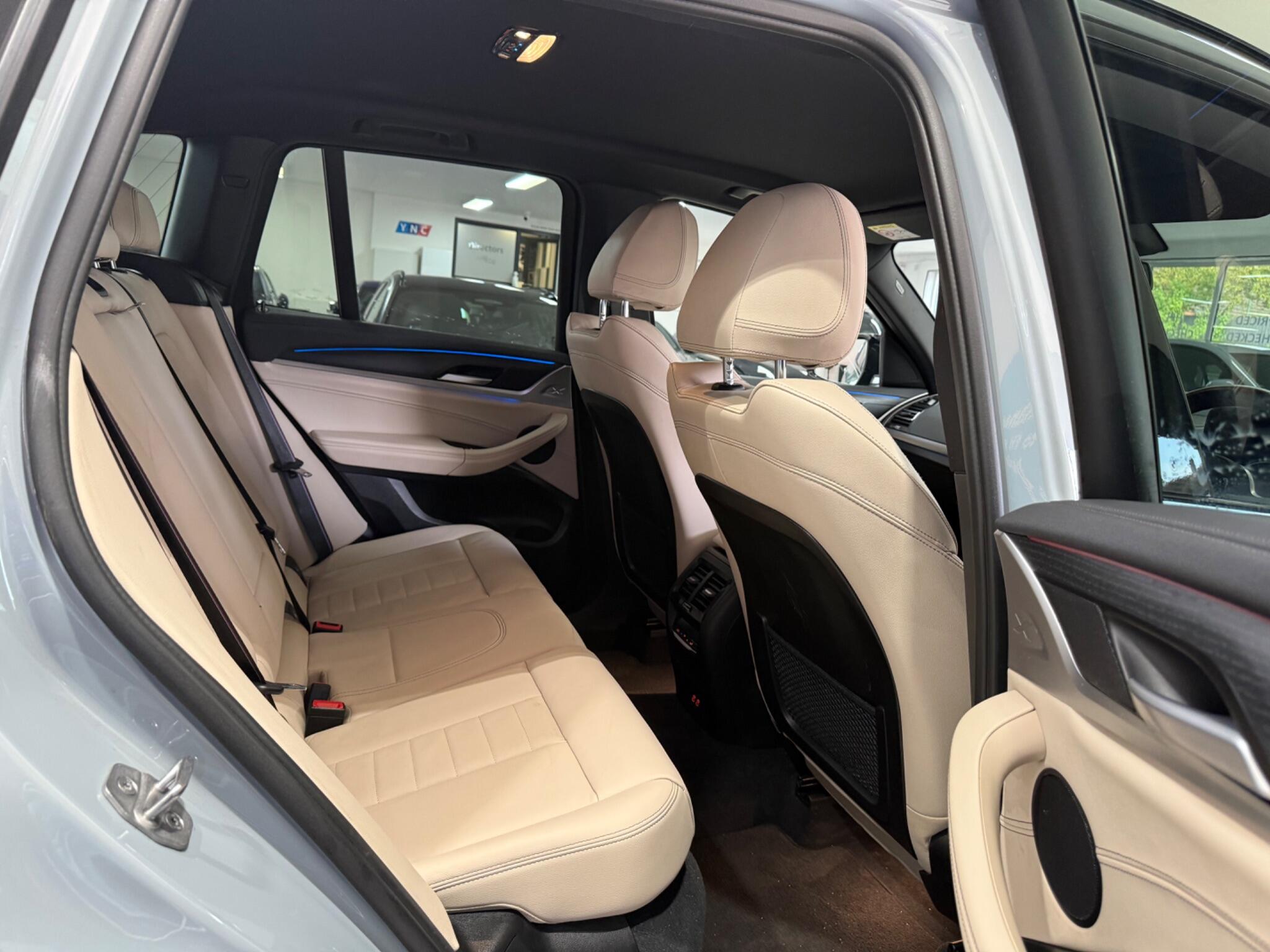 BMW X3 view 29