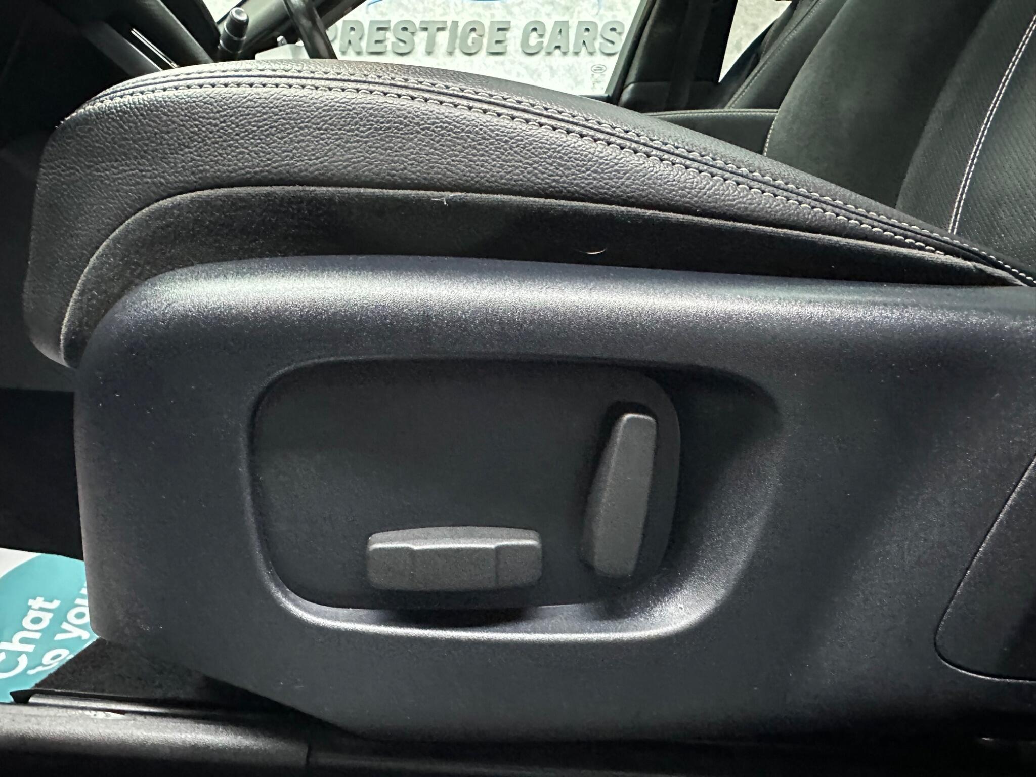 Land Rover Range Rover Velar view 33