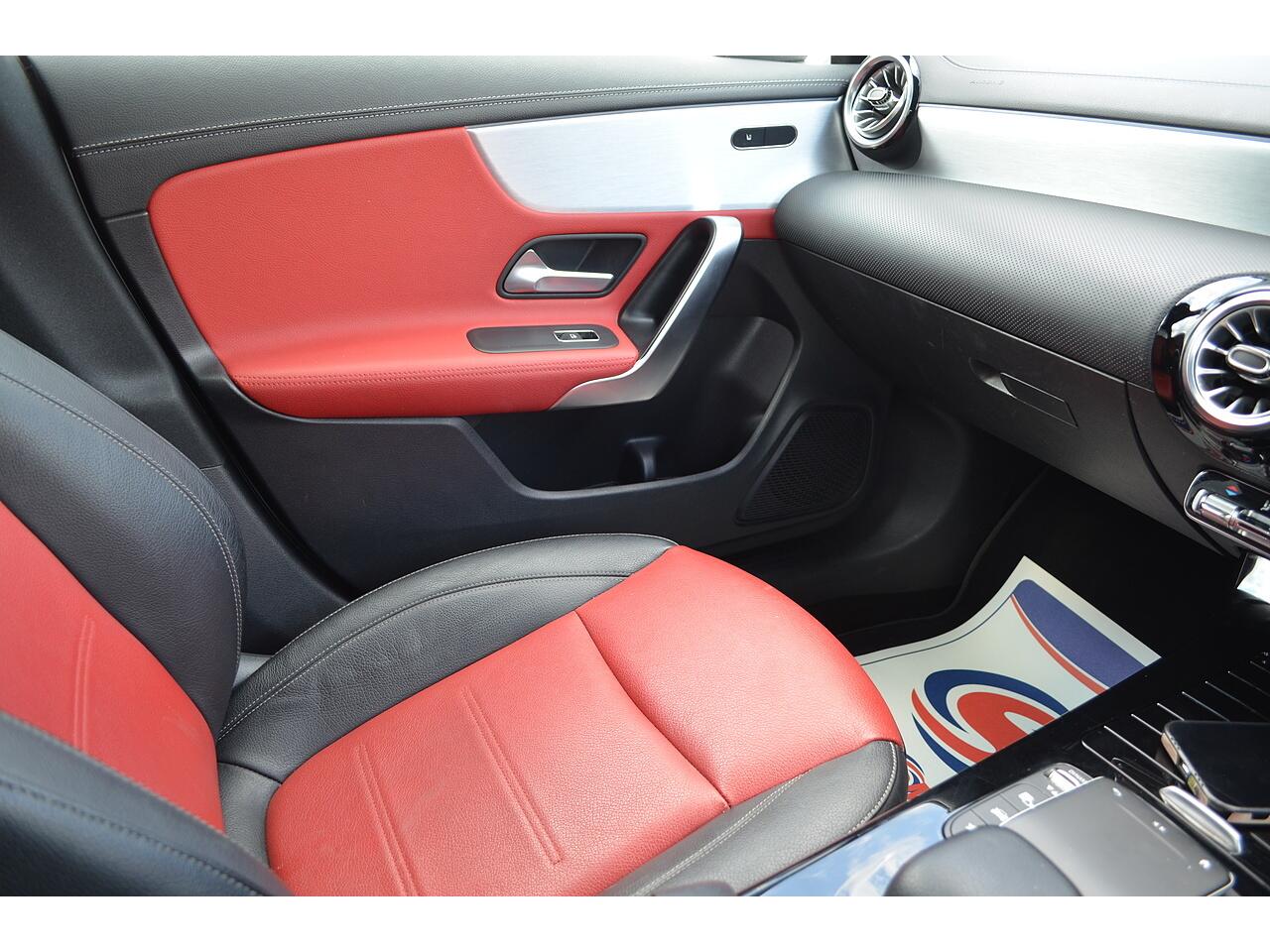 Mercedes-Benz Cla view 41