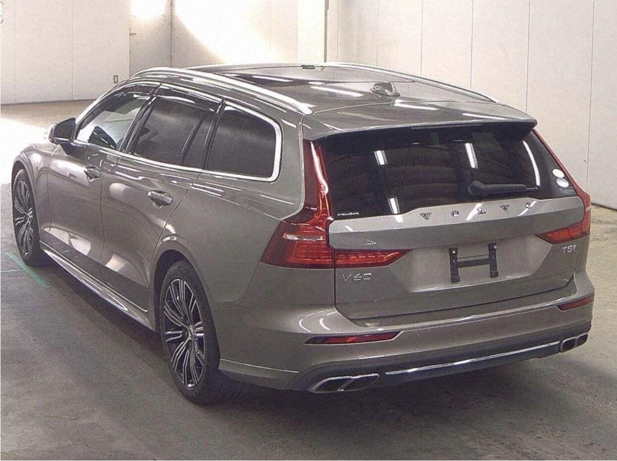 Volvo V60 view 3