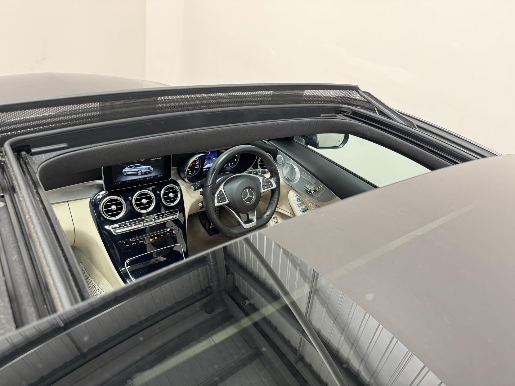 Mercedes-Benz C Class view 11