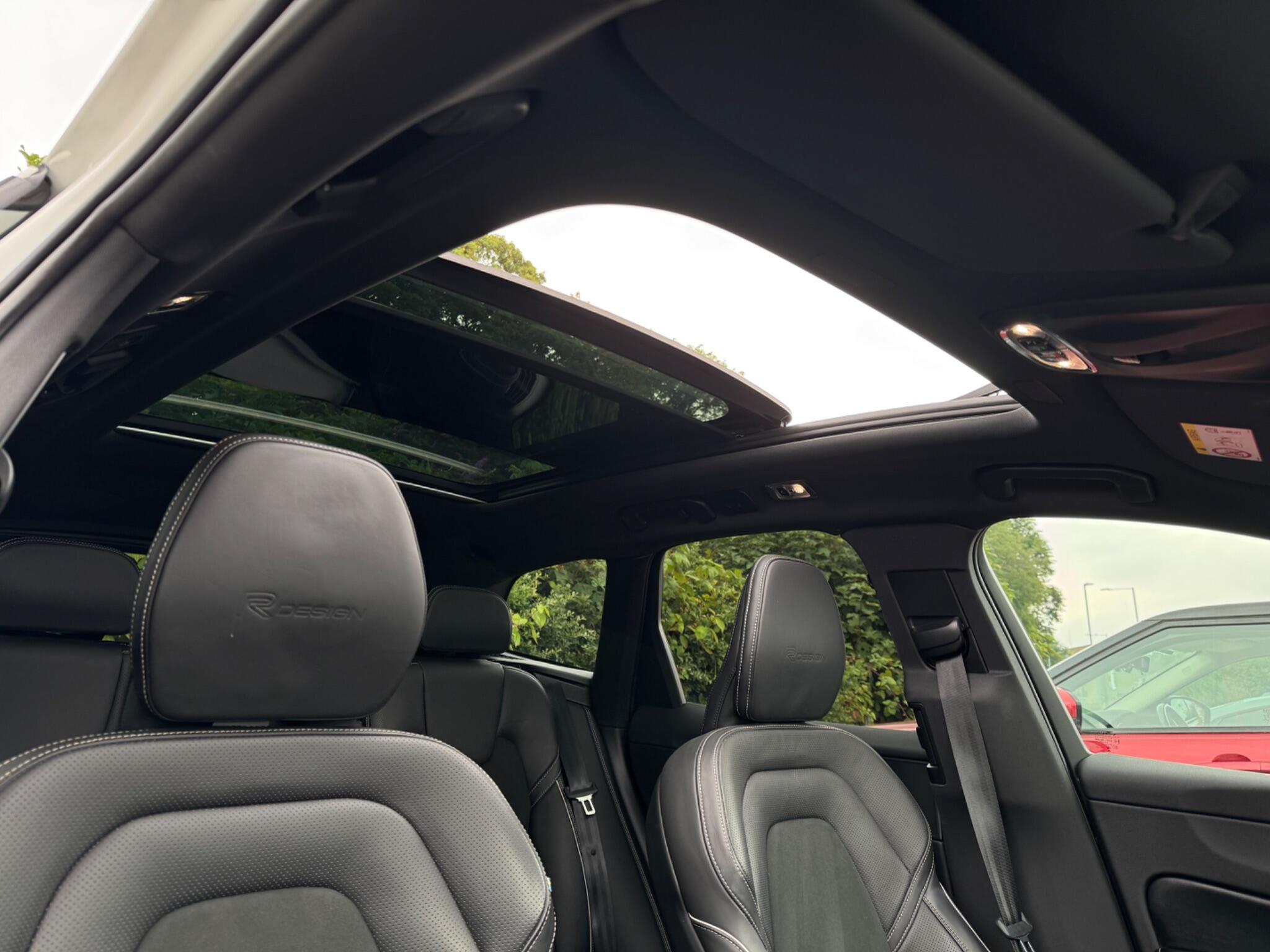 Volvo XC60 view 11